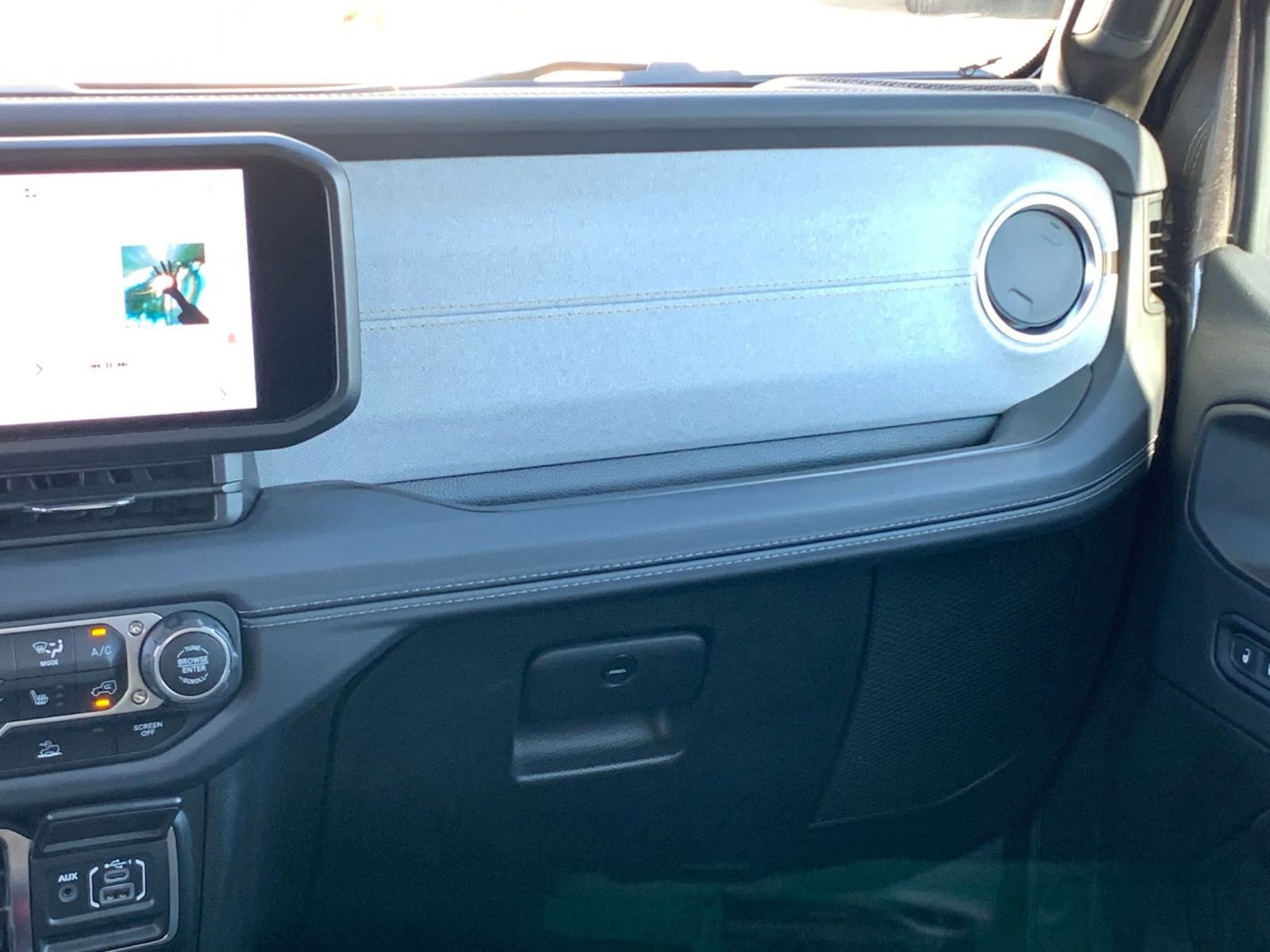 Thumbnail: 2025 Jeep Wrangler - 34