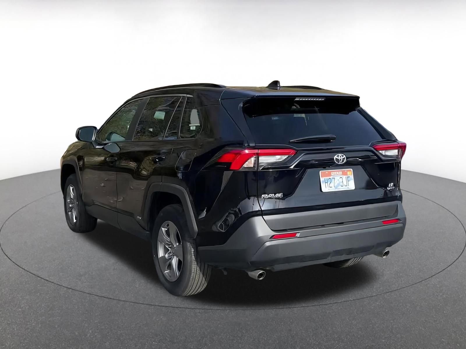 Thumbnail: 2025 Toyota RAV4 - 11