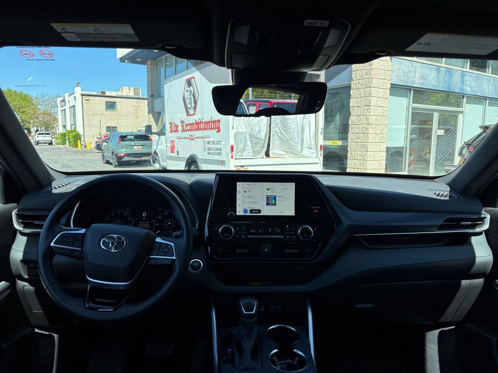 Thumbnail: 2025 Toyota Highlander - 35