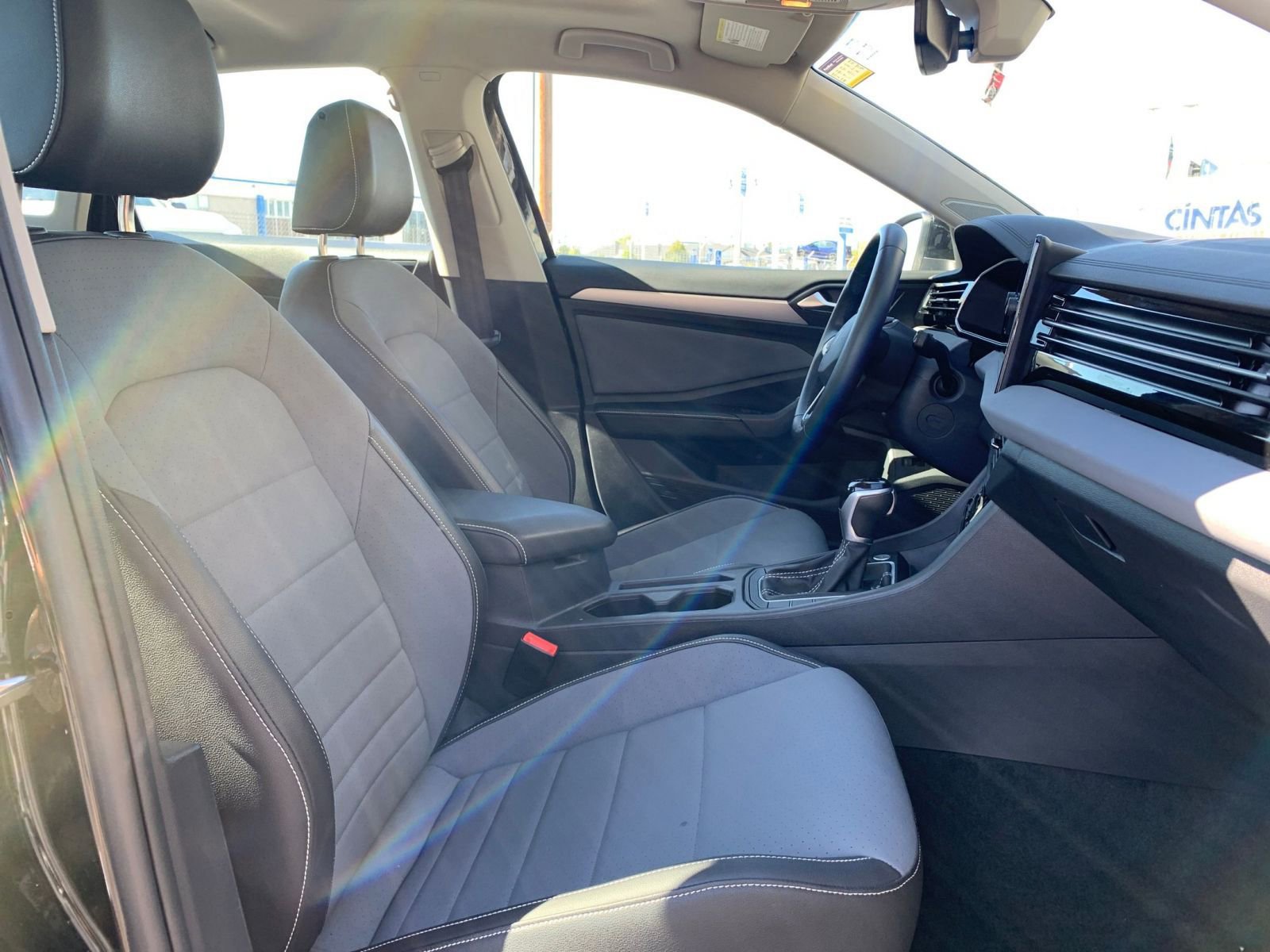 Thumbnail: 2025 Volkswagen Jetta - 35