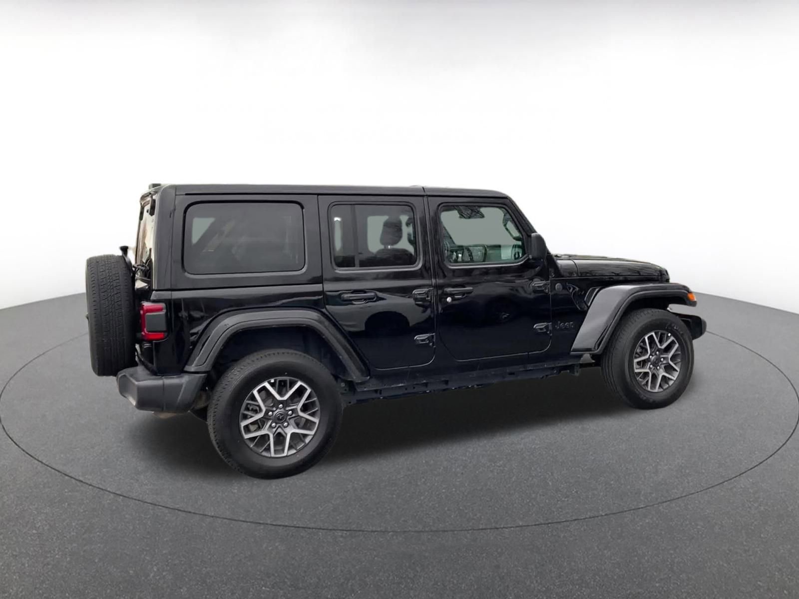 Thumbnail: 2025 Jeep Wrangler - 15