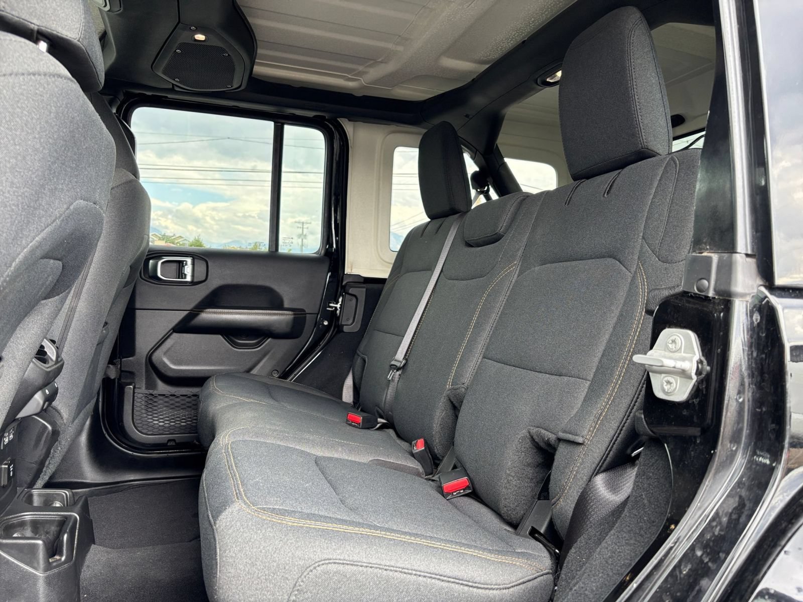 Thumbnail: 2025 Jeep Wrangler - 25