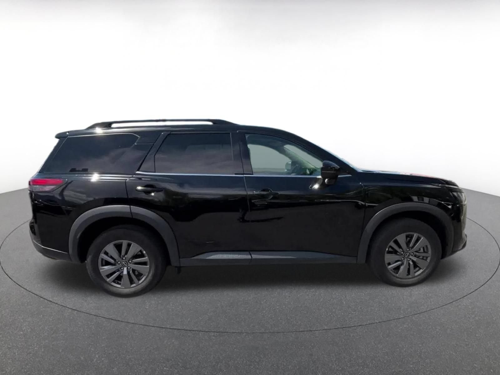 Thumbnail: 2025 Nissan Pathfinder - 15