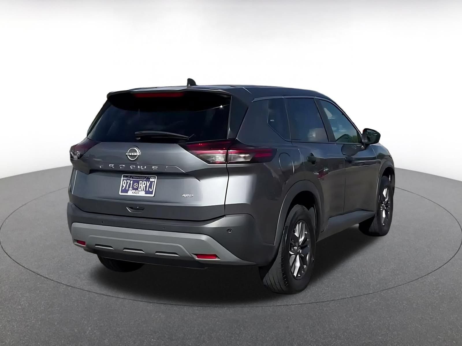 Thumbnail: 2023 Nissan Rogue - 13