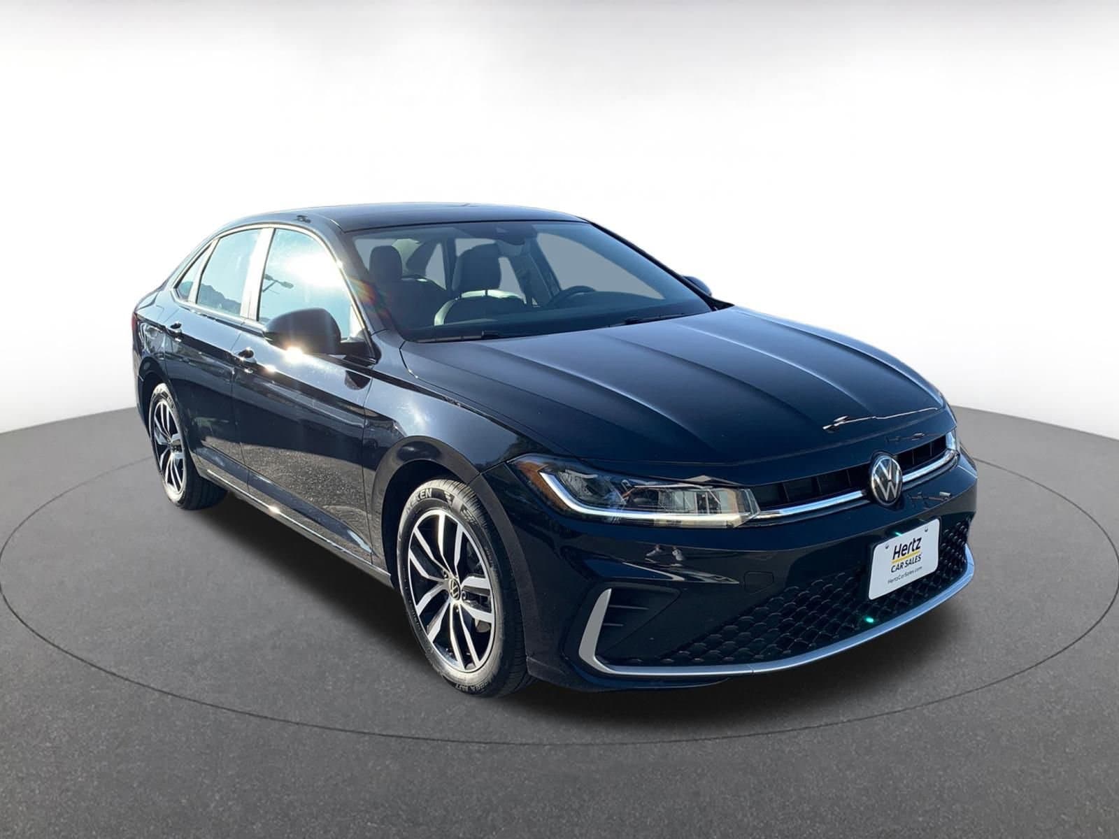 Thumbnail: 2025 Volkswagen Jetta - 1