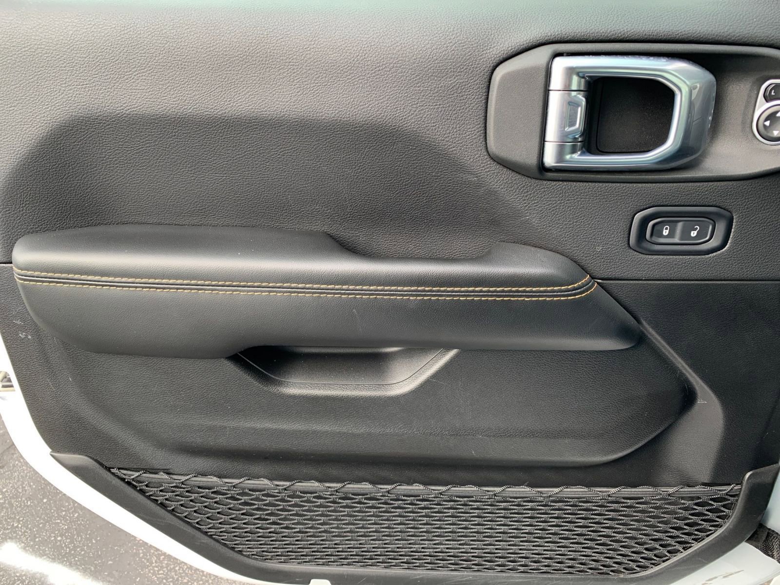 Thumbnail: 2025 Jeep Wrangler - 20