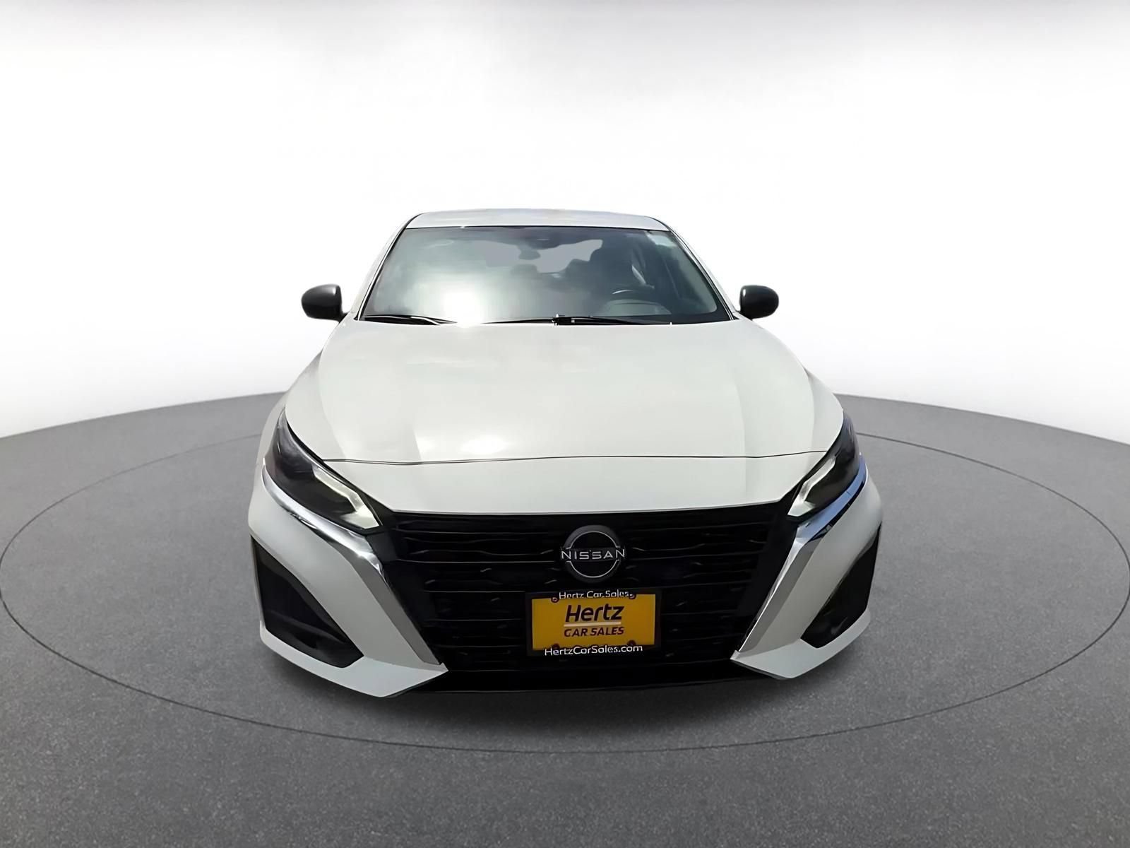 Thumbnail: 2025 Nissan Altima - 4