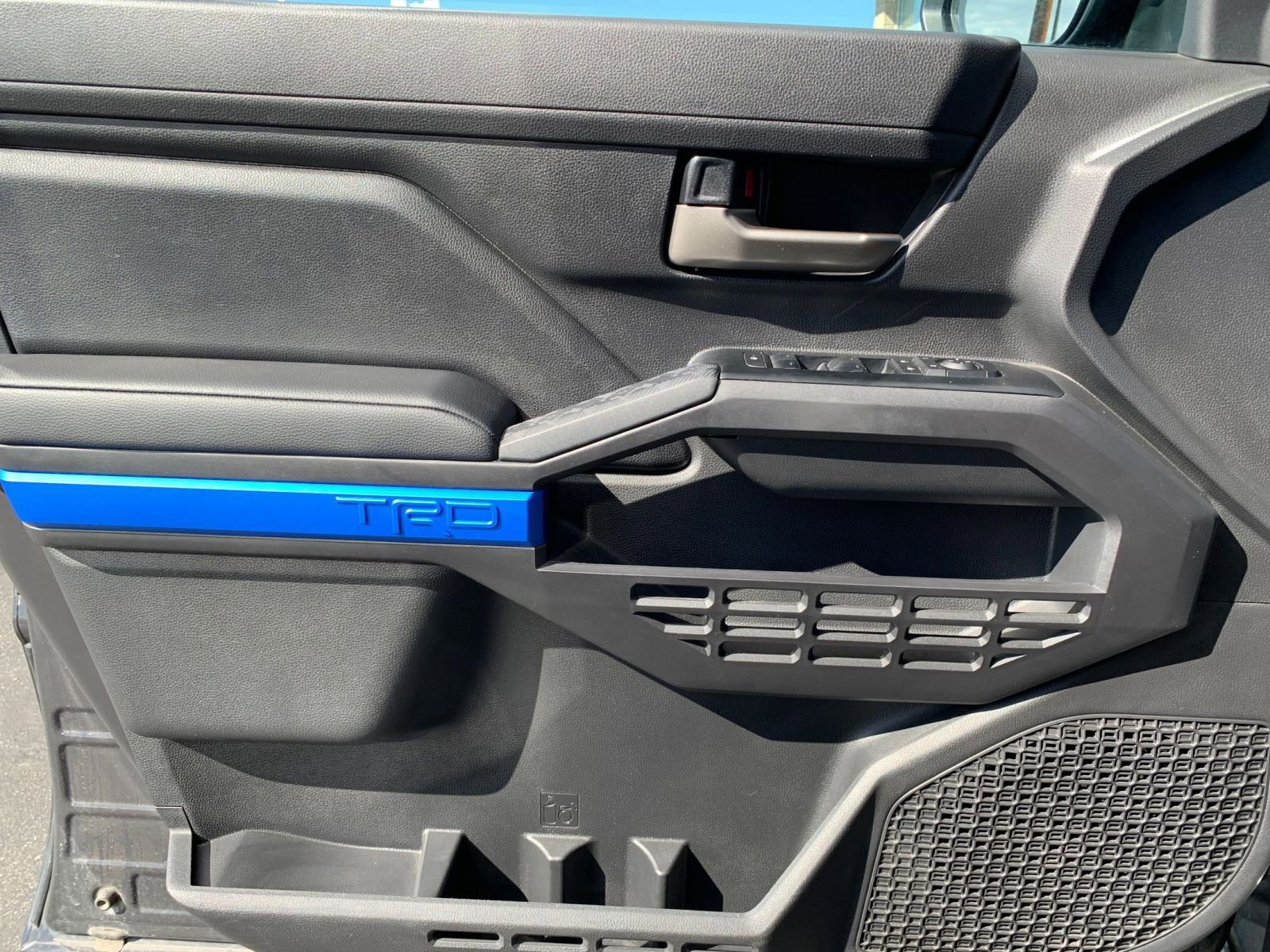 Thumbnail: 2025 Toyota Tacoma - 20