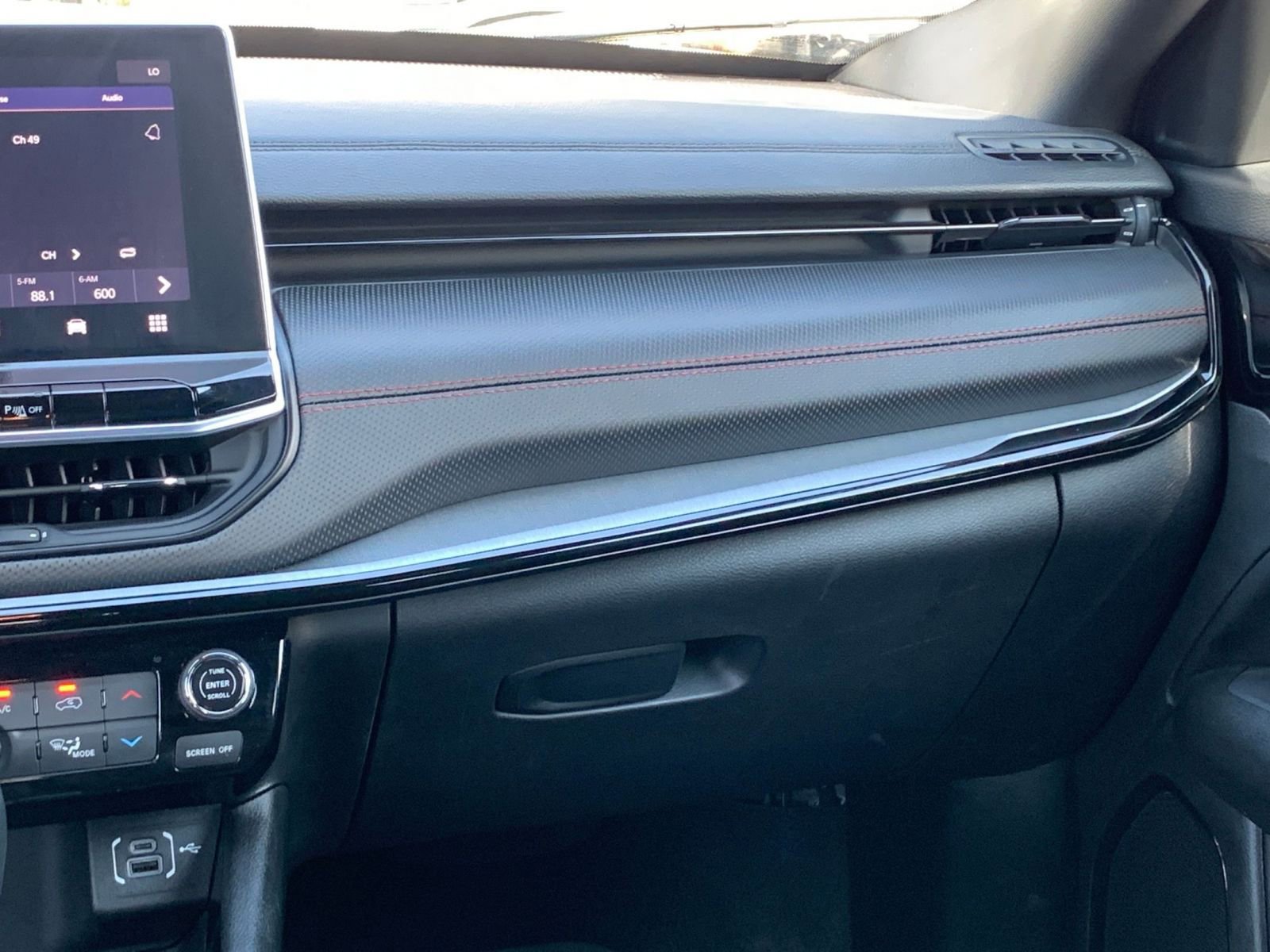 Thumbnail: 2025 Jeep Compass - 34