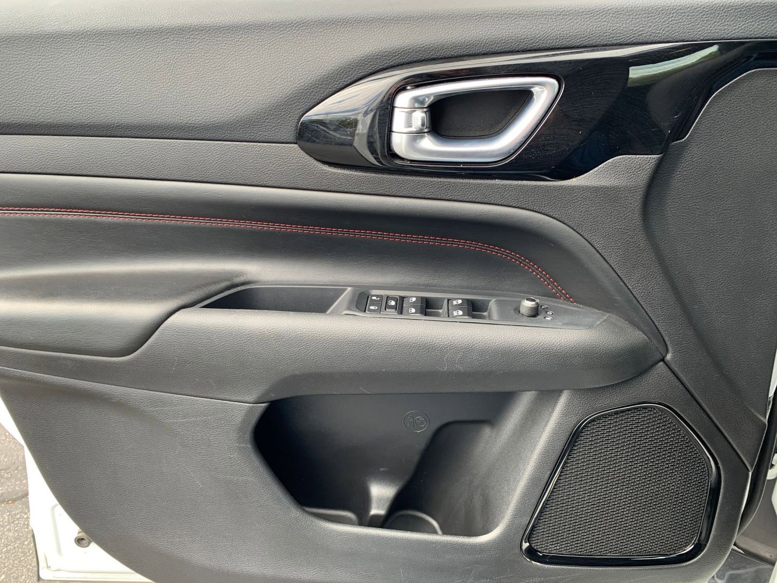 Thumbnail: 2025 Jeep Compass - 18