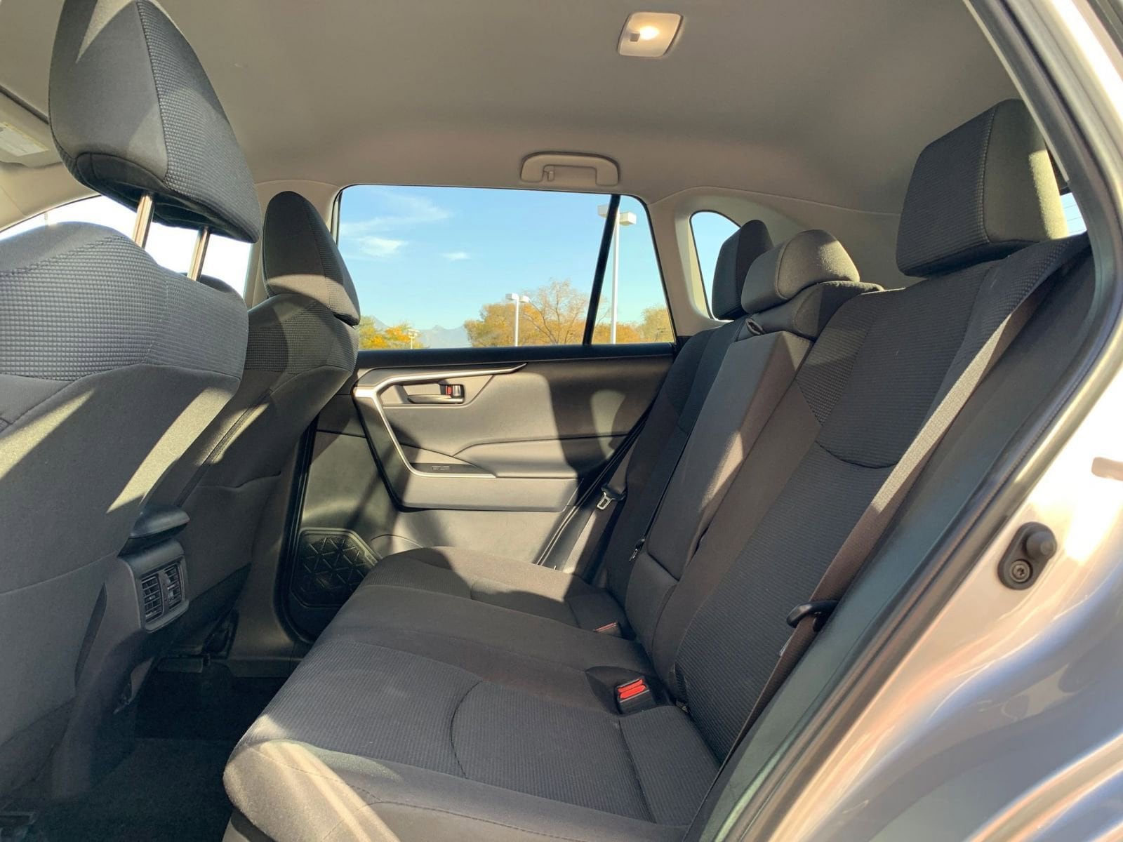 Thumbnail: 2025 Toyota RAV4 - 24