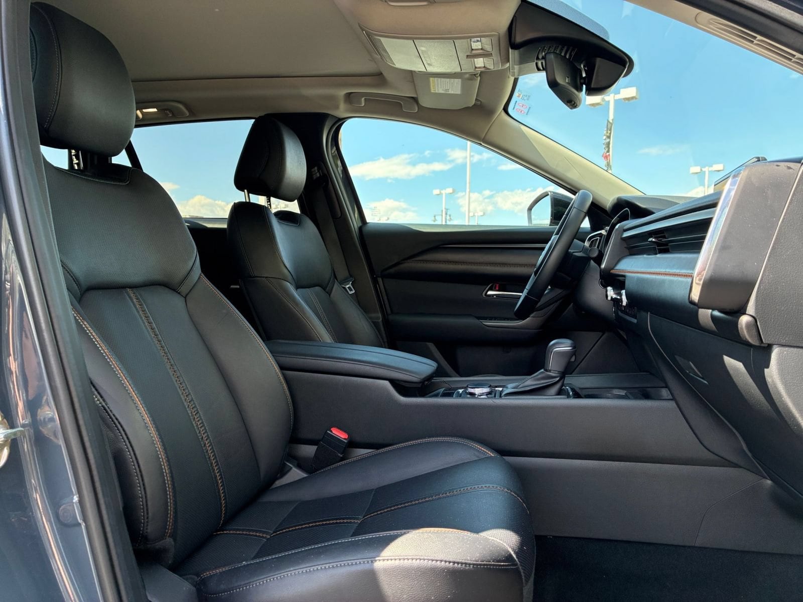 Thumbnail: 2025 Mazda CX-50 - 33