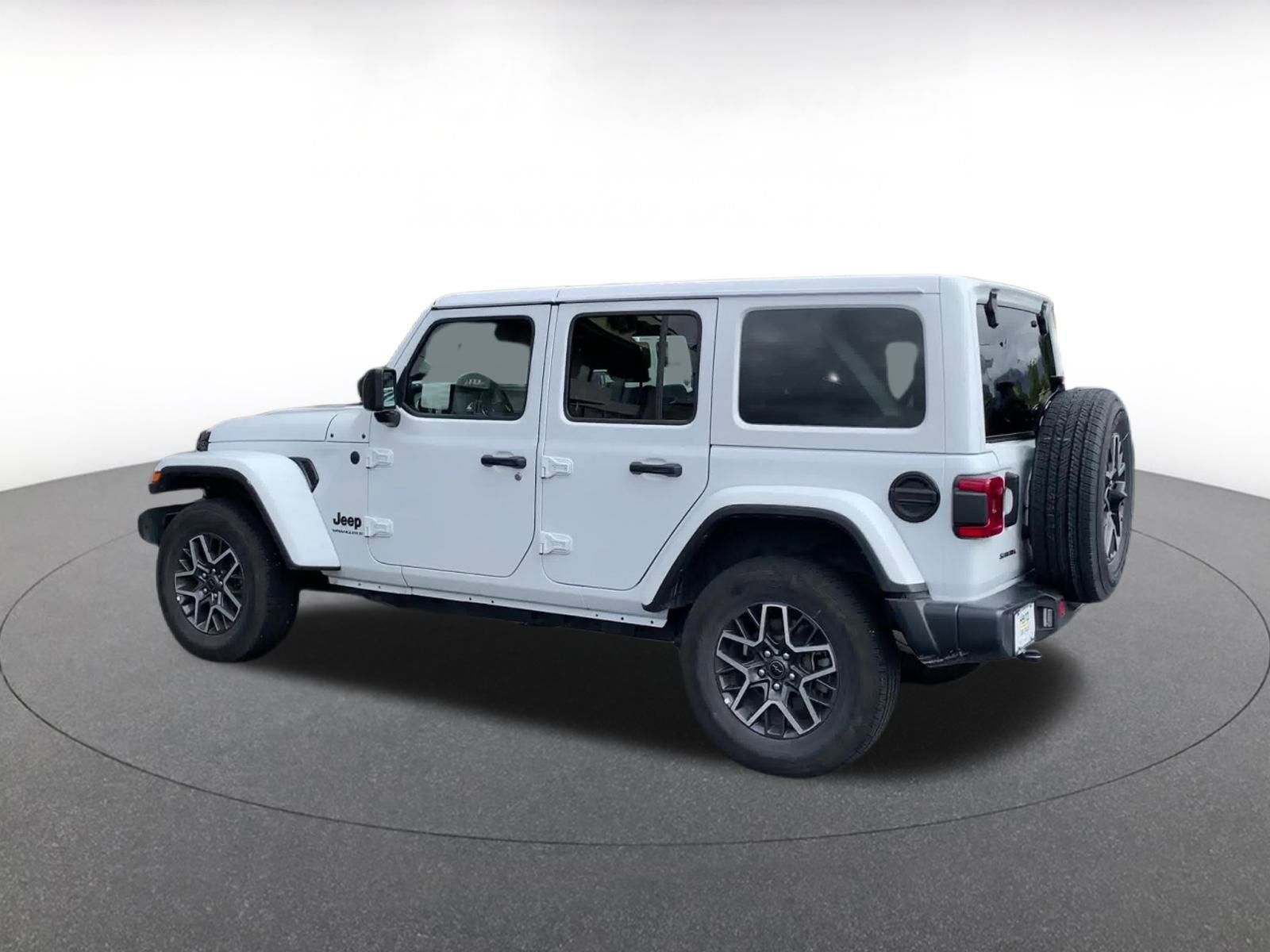 Thumbnail: 2025 Jeep Wrangler - 10
