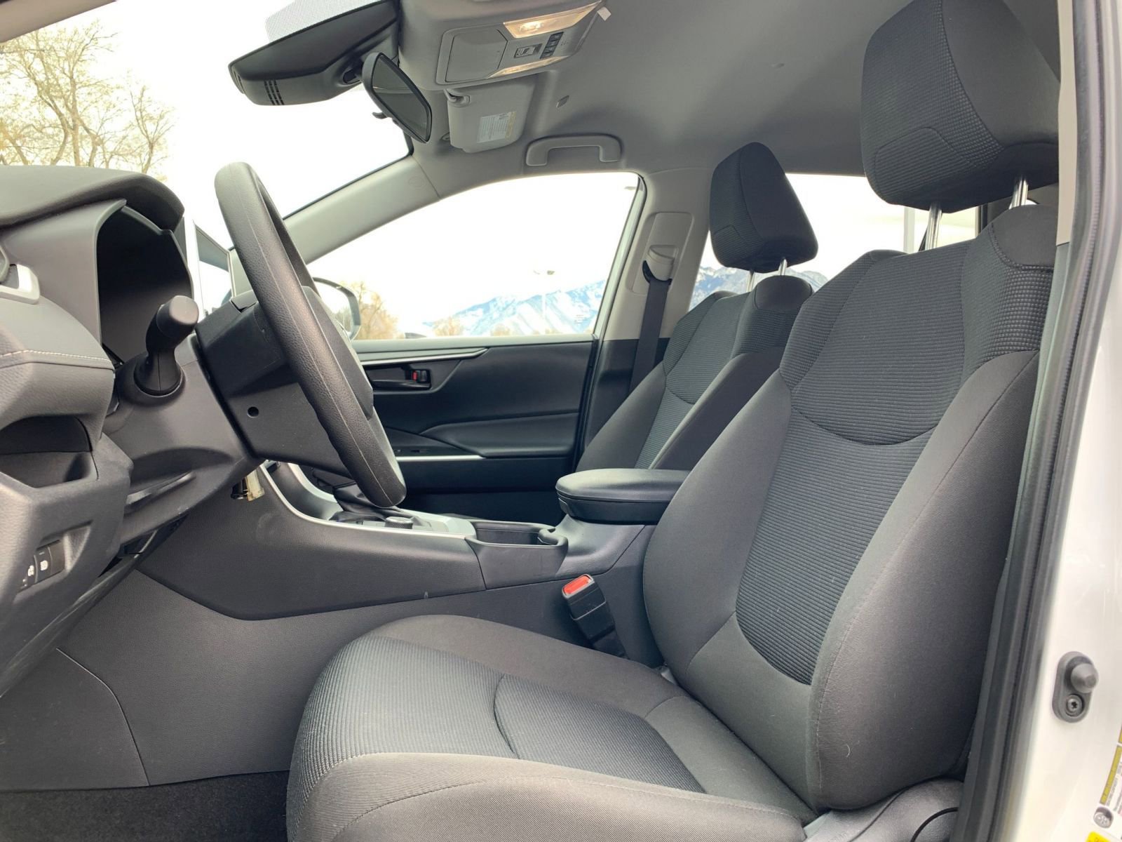 Thumbnail: 2025 Toyota RAV4 - 25