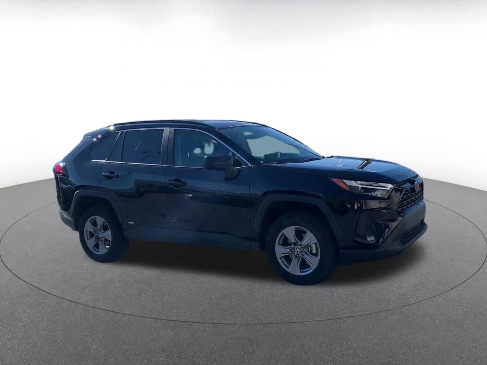Thumbnail: 2025 Toyota RAV4 - 2