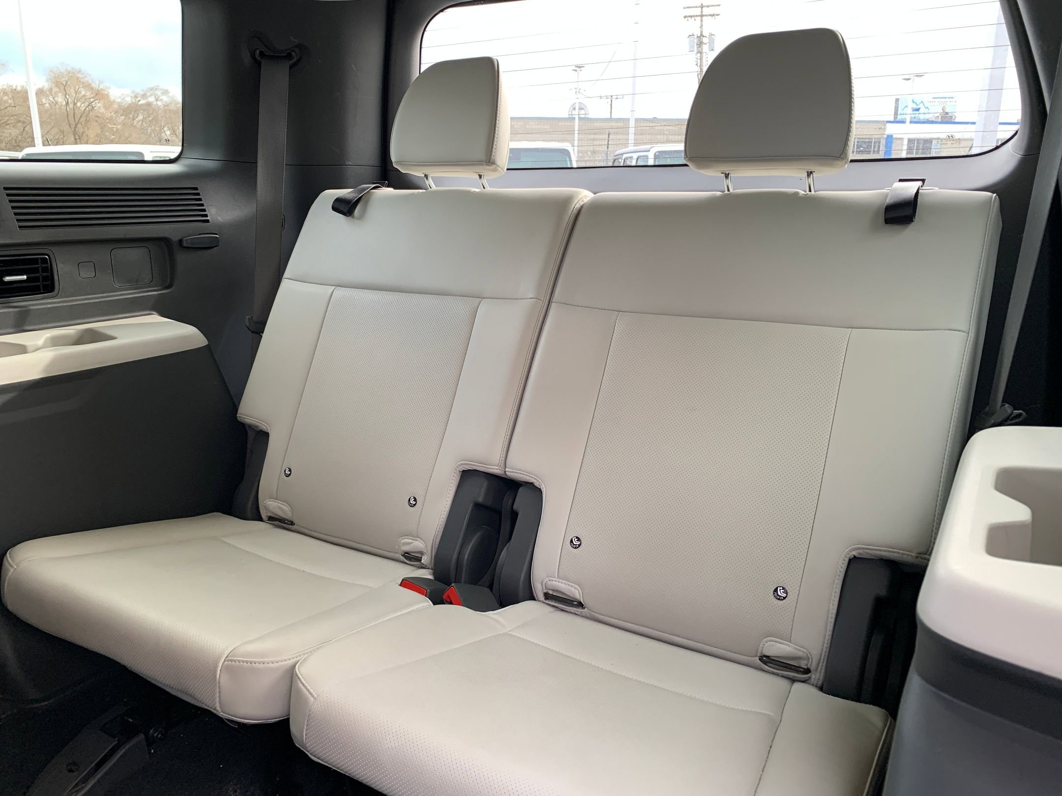 Thumbnail: 2025 Hyundai Santa Fe - 31