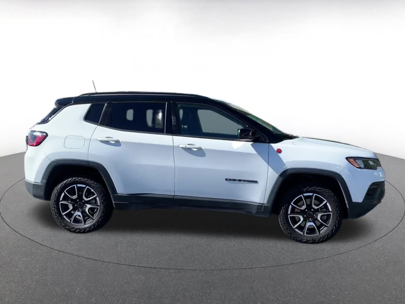 Thumbnail: 2025 Jeep Compass - 16