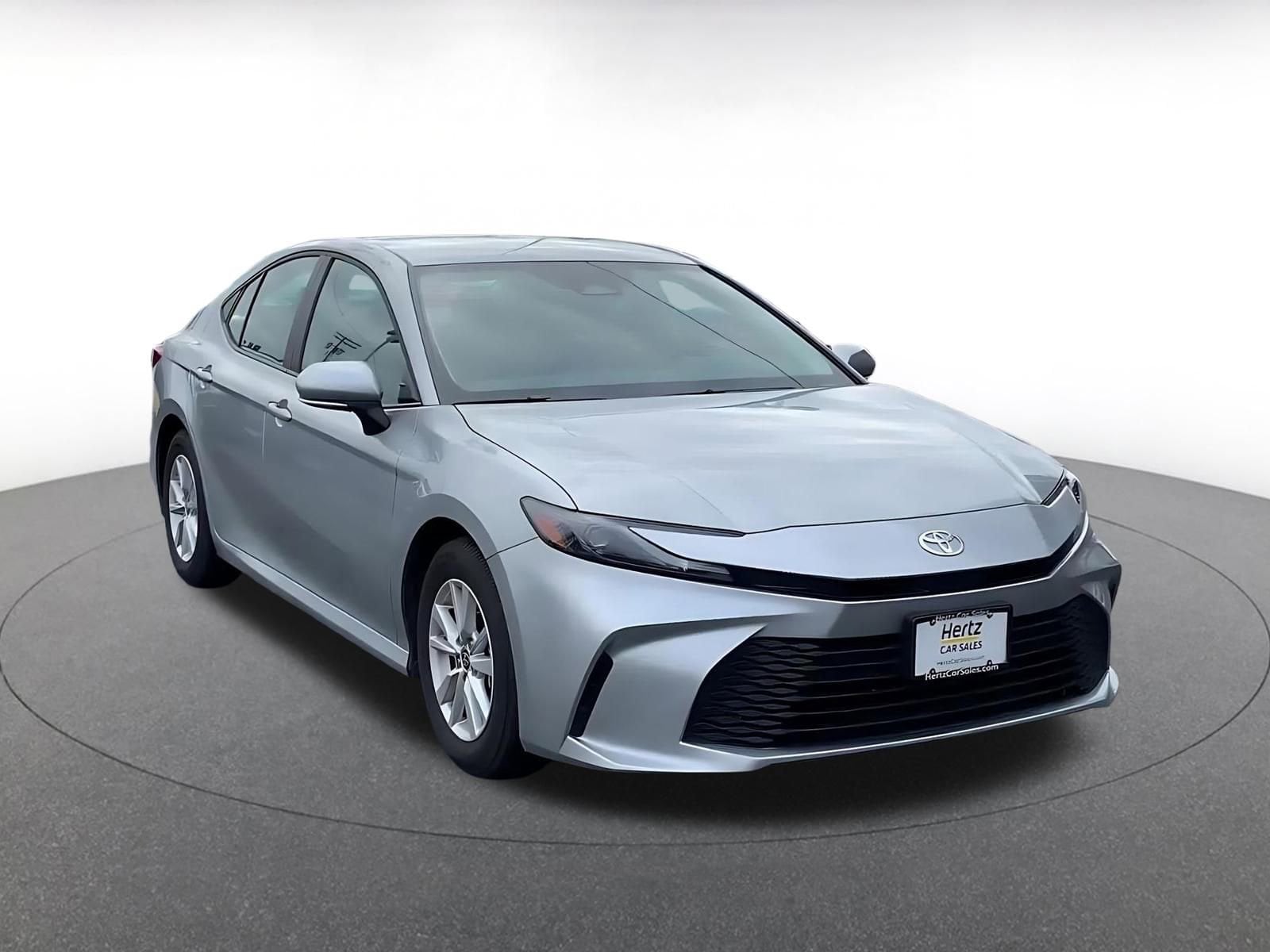Thumbnail: 2025 Toyota Camry - 3