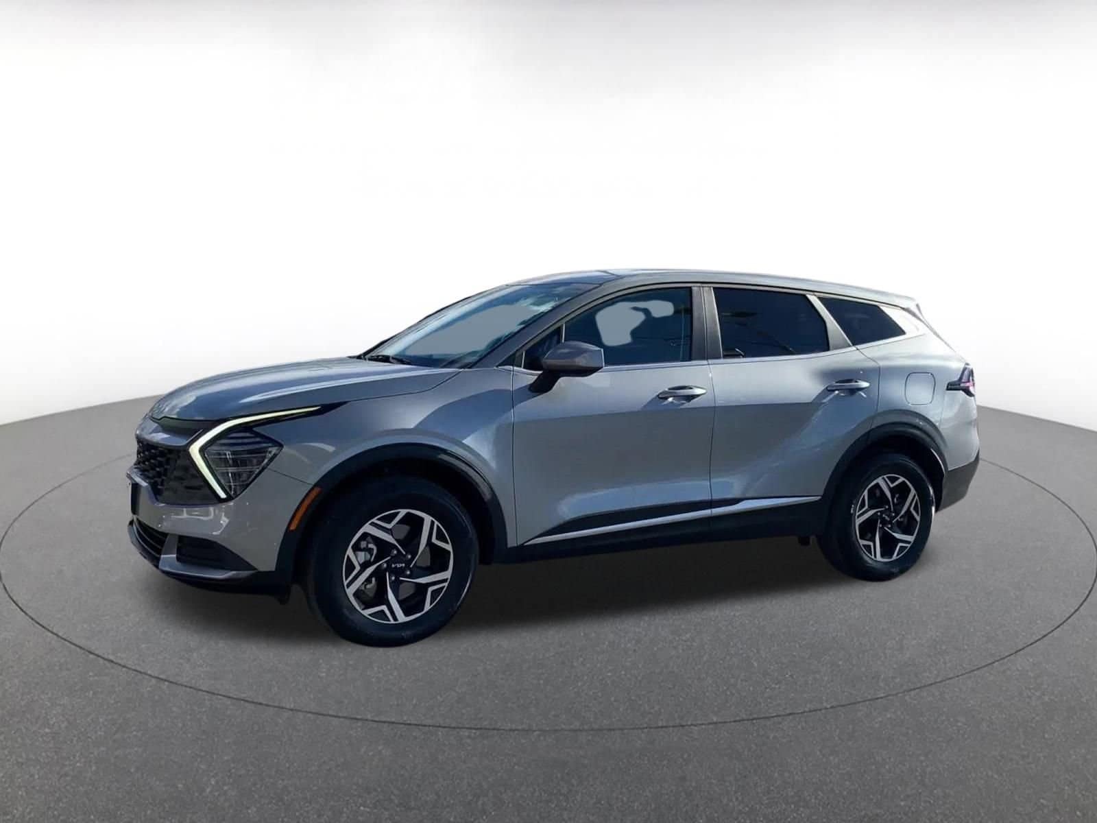 Thumbnail: 2024 Kia Sportage - 8