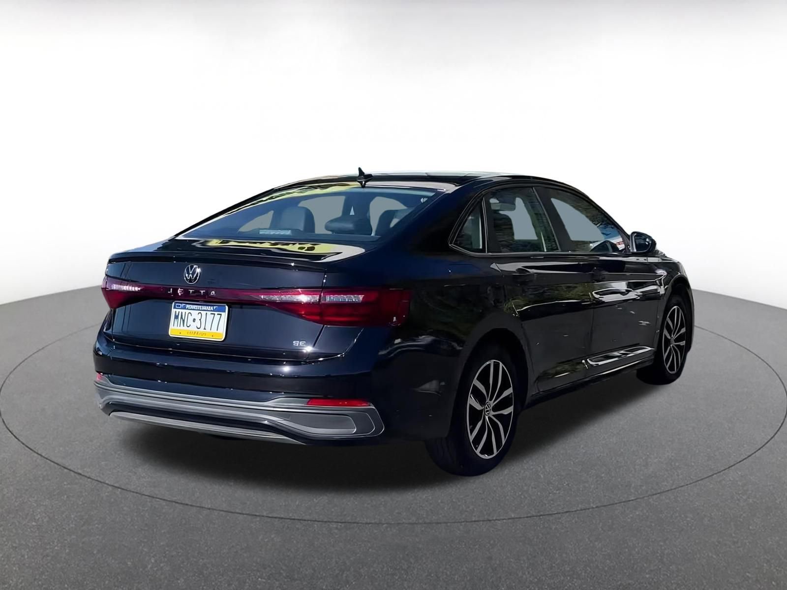 Thumbnail: 2025 Volkswagen Jetta - 14