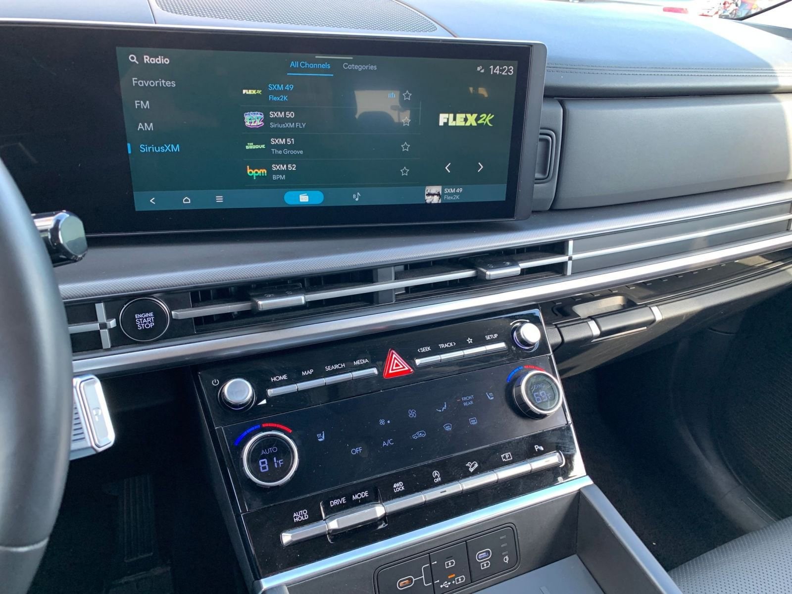 Thumbnail: 2025 Hyundai Santa Fe - 20