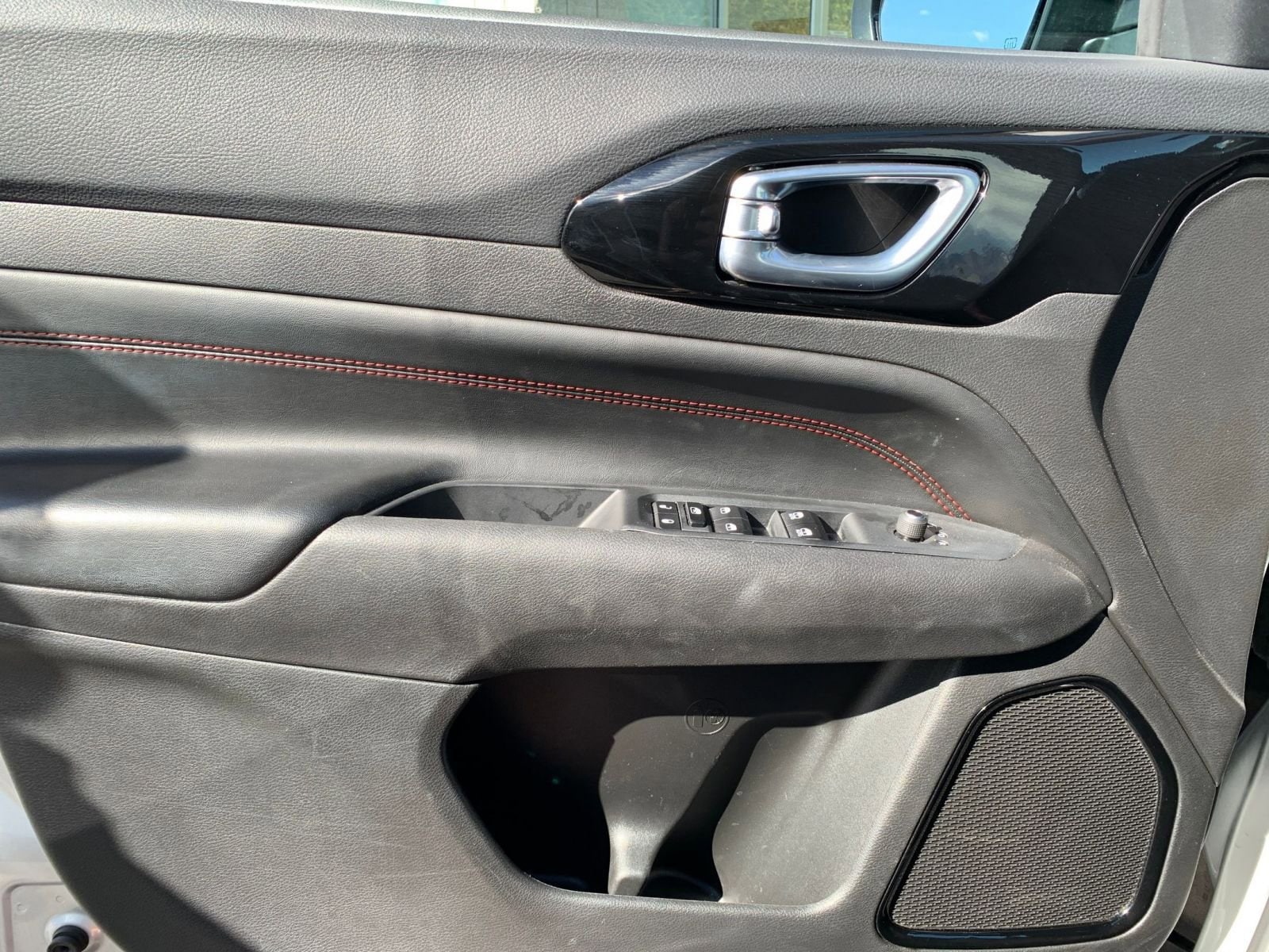 Thumbnail: 2025 Jeep Compass - 20