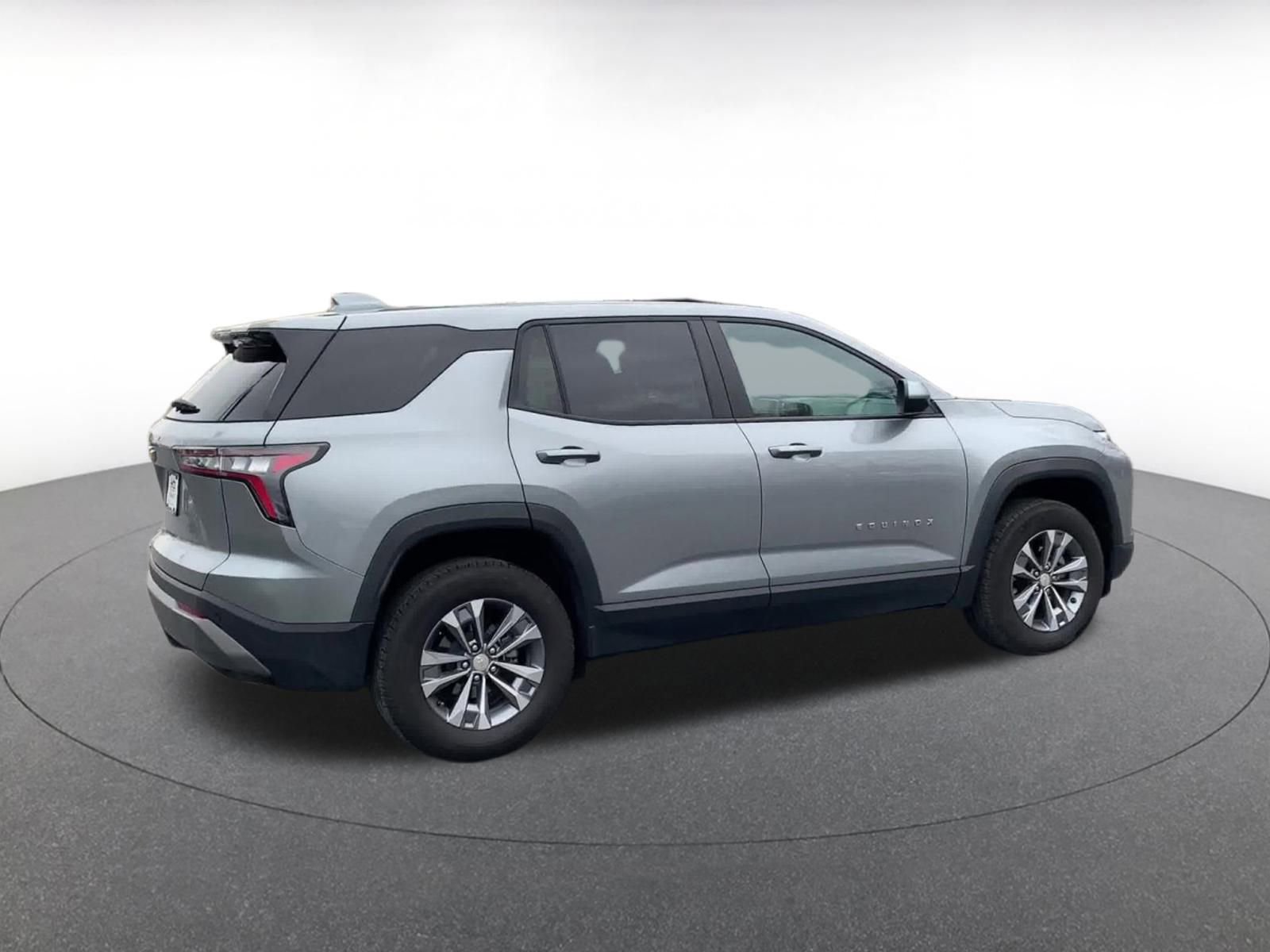 Thumbnail: 2025 Chevrolet Equinox - 15