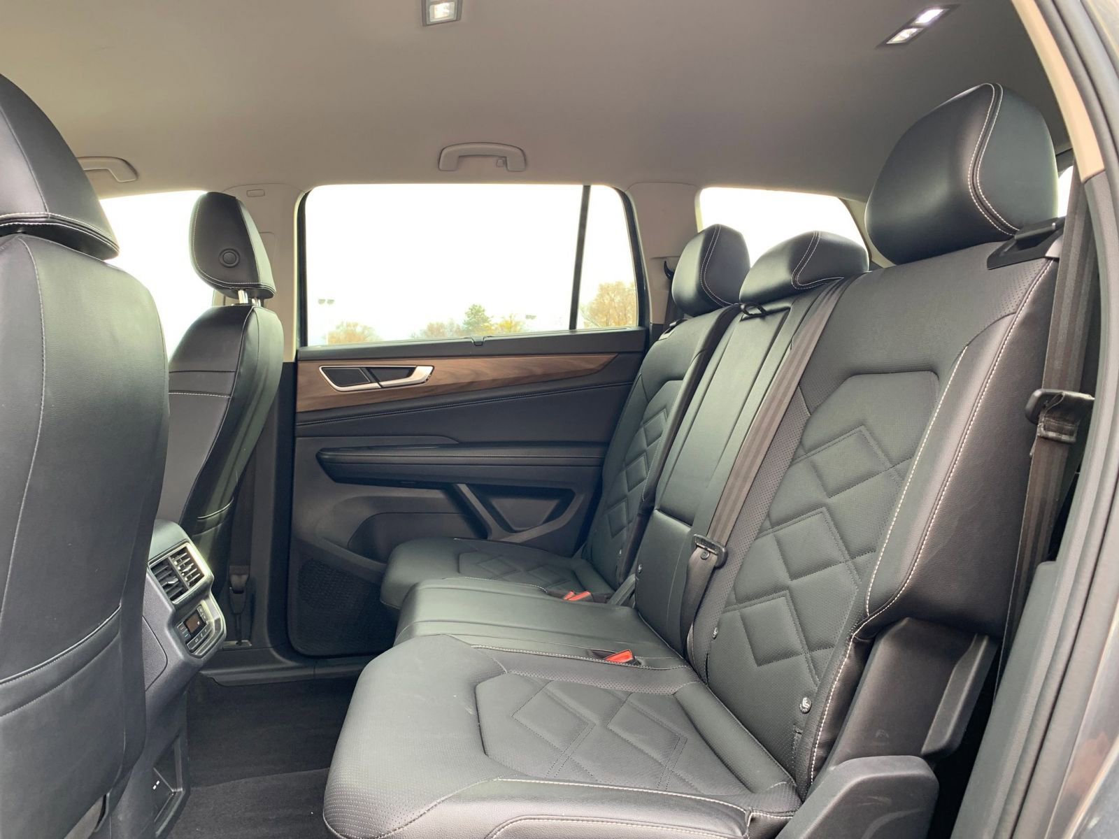 Thumbnail: 2025 Volkswagen Atlas - 25