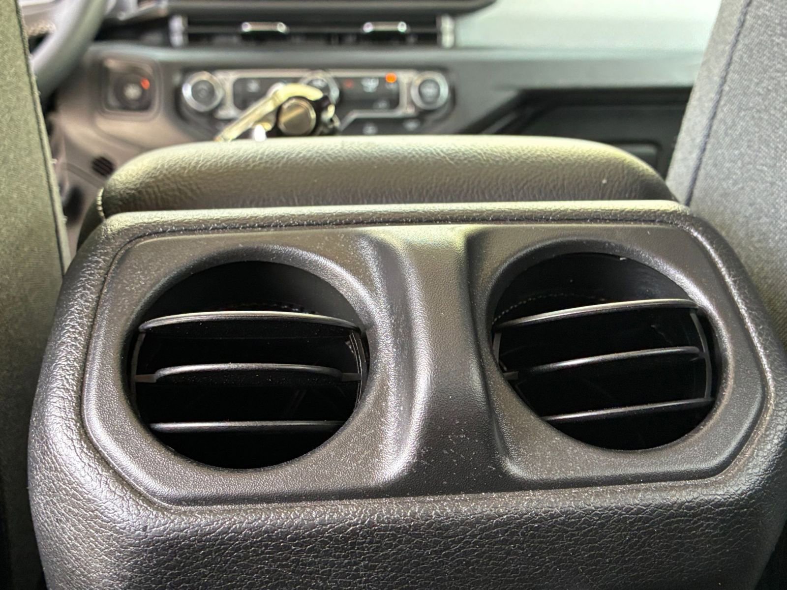 Thumbnail: 2025 Jeep Wrangler - 22