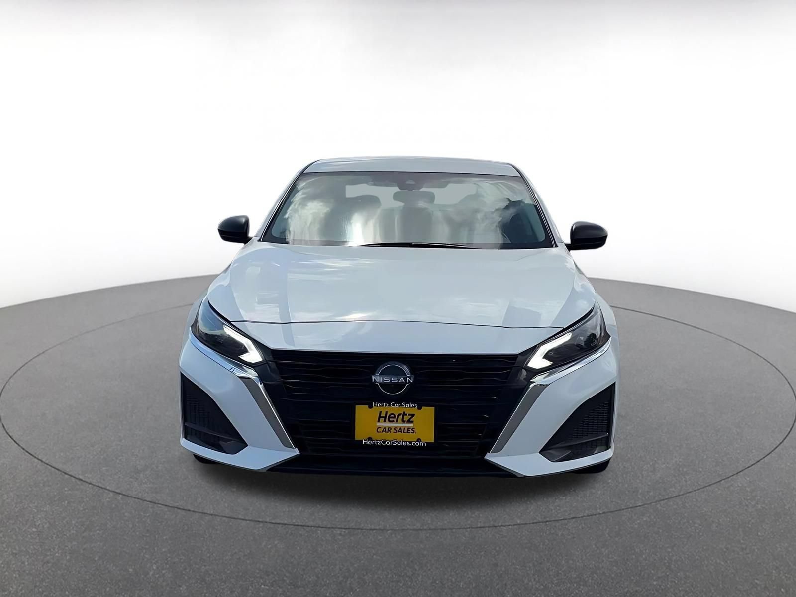 Thumbnail: 2025 Nissan Altima - 4