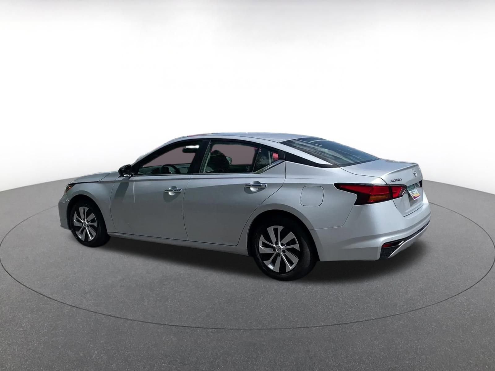 2024 Nissan Altima S 10
