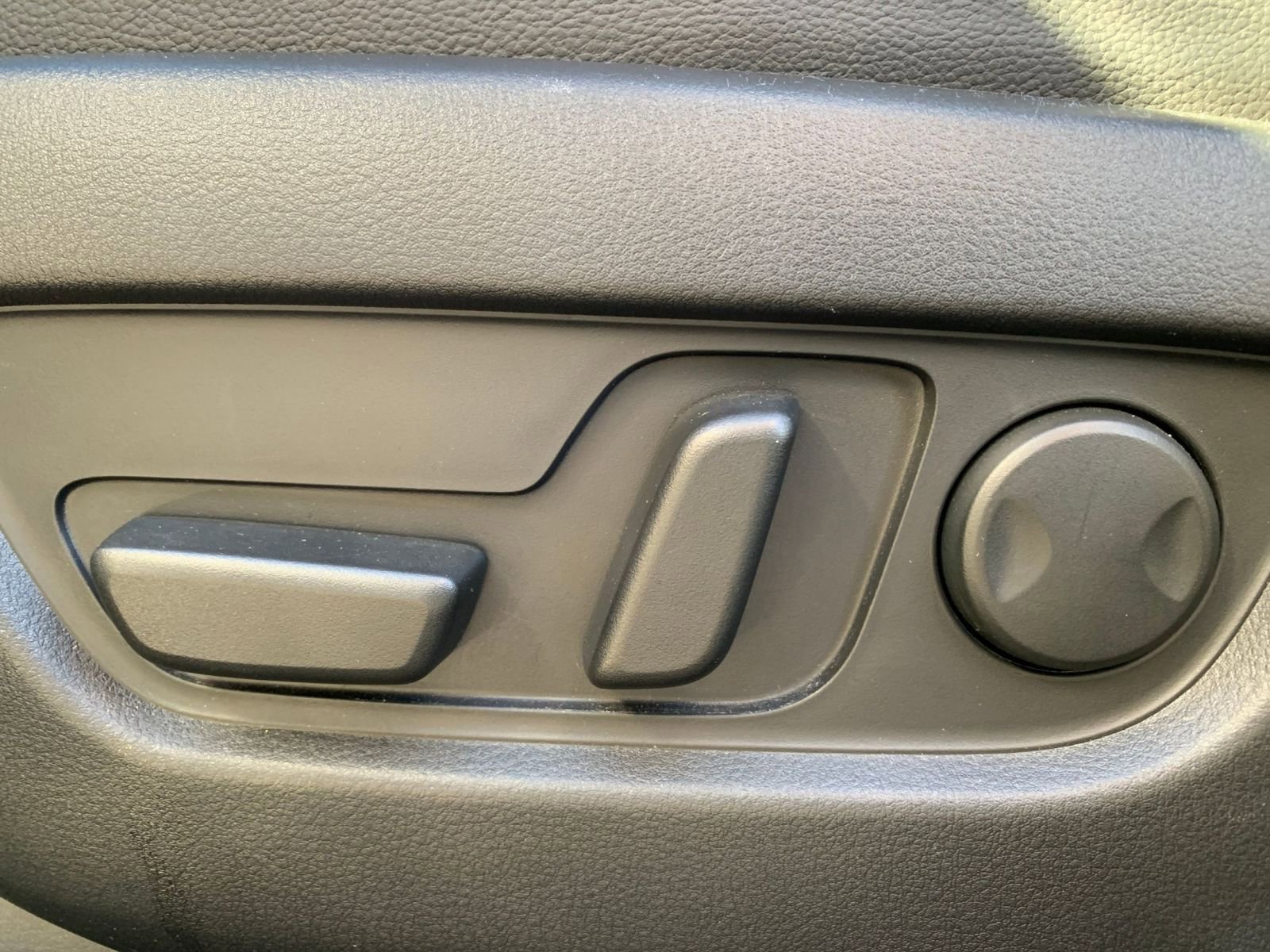 Thumbnail: 2025 Mazda CX-90 - 25