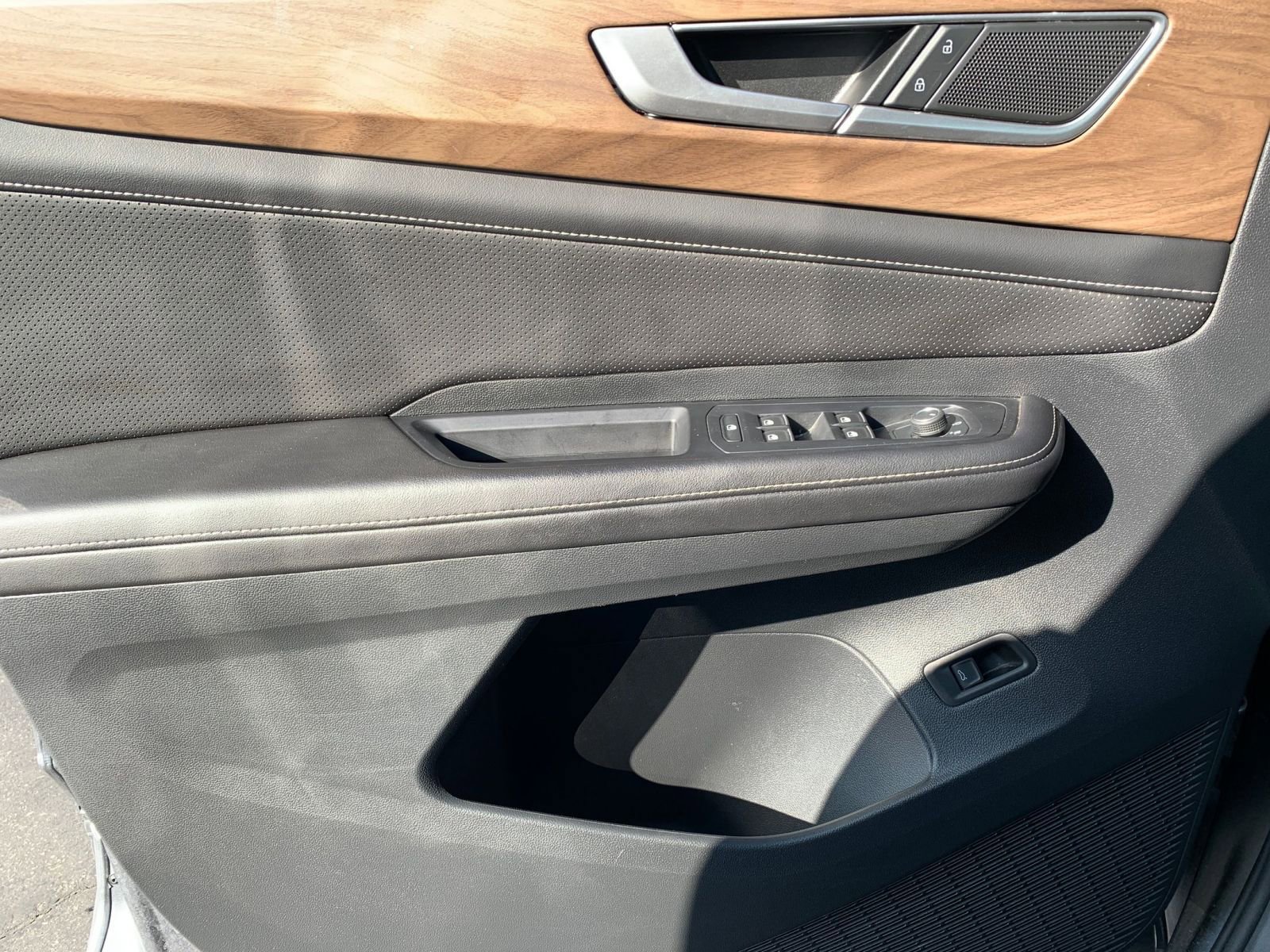 Thumbnail: 2025 Volkswagen Atlas - 21