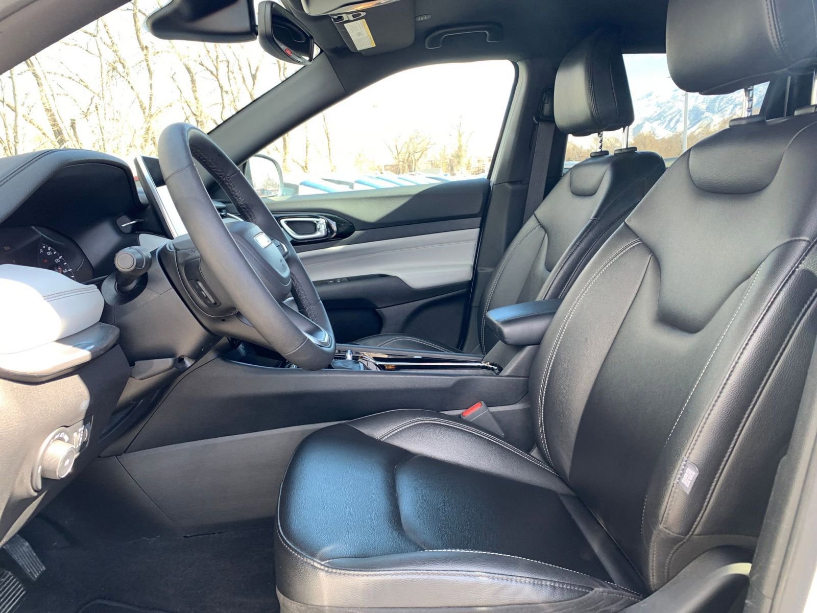 Thumbnail: 2025 Jeep Compass - 28