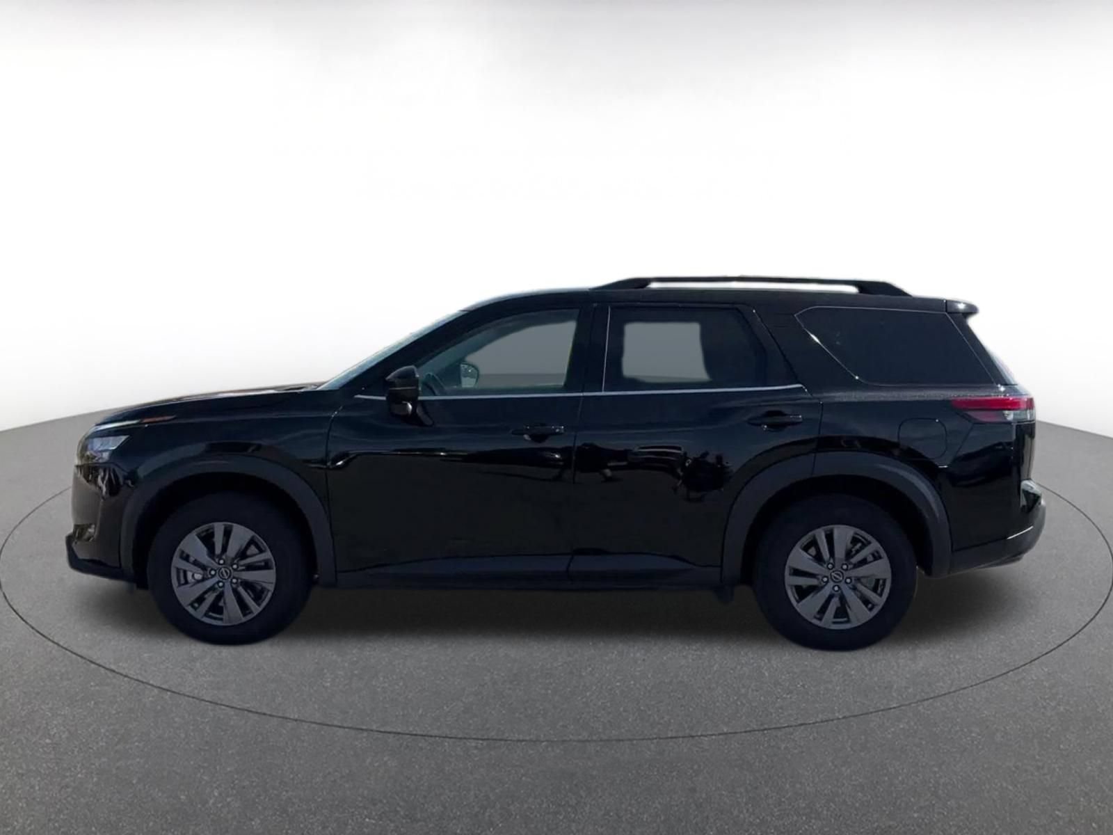 Thumbnail: 2025 Nissan Pathfinder - 8