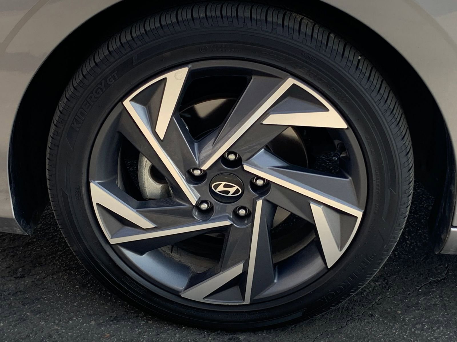 Thumbnail: 2025 Hyundai Elantra - 30