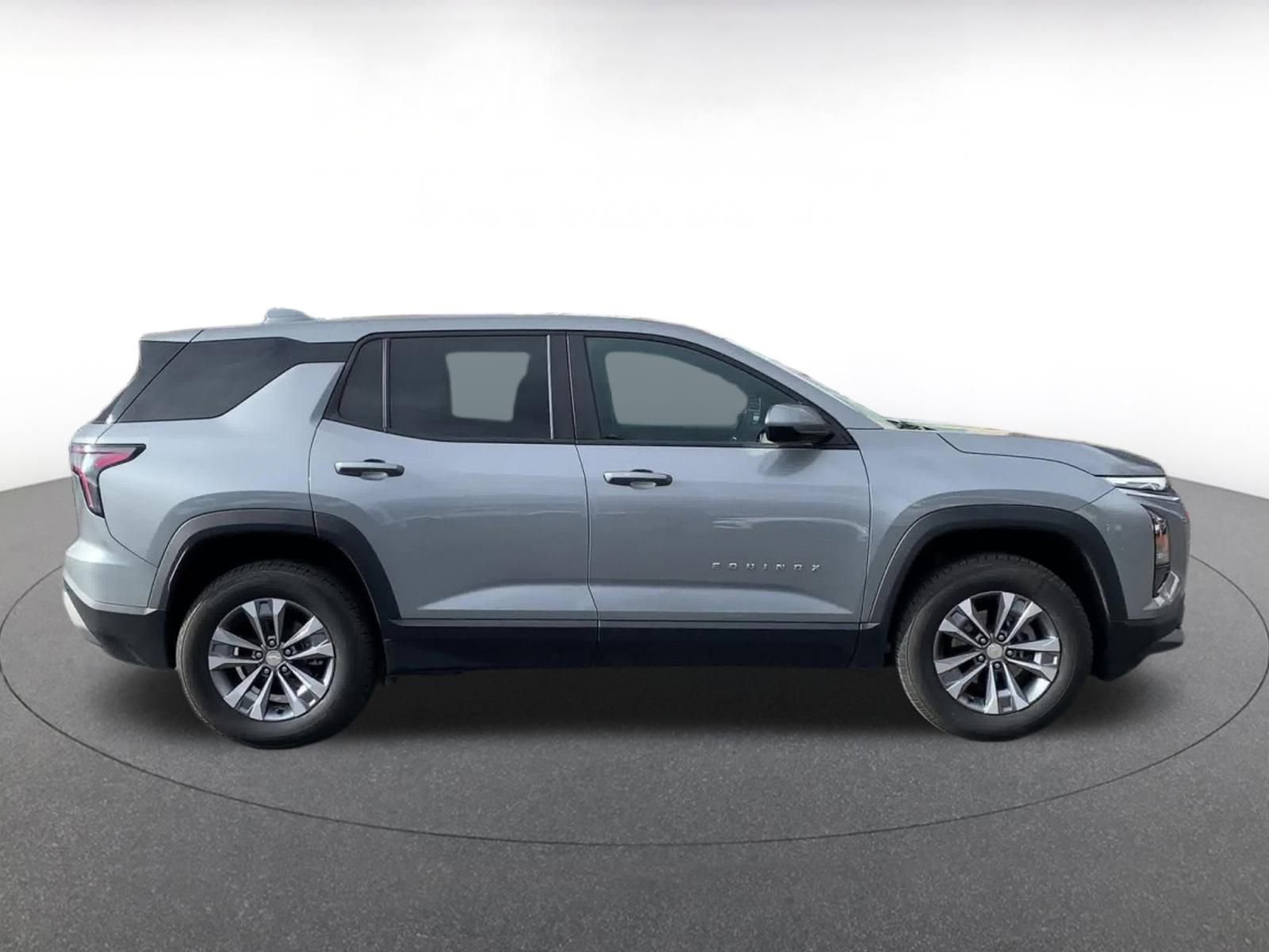 Thumbnail: 2025 Chevrolet Equinox - 16