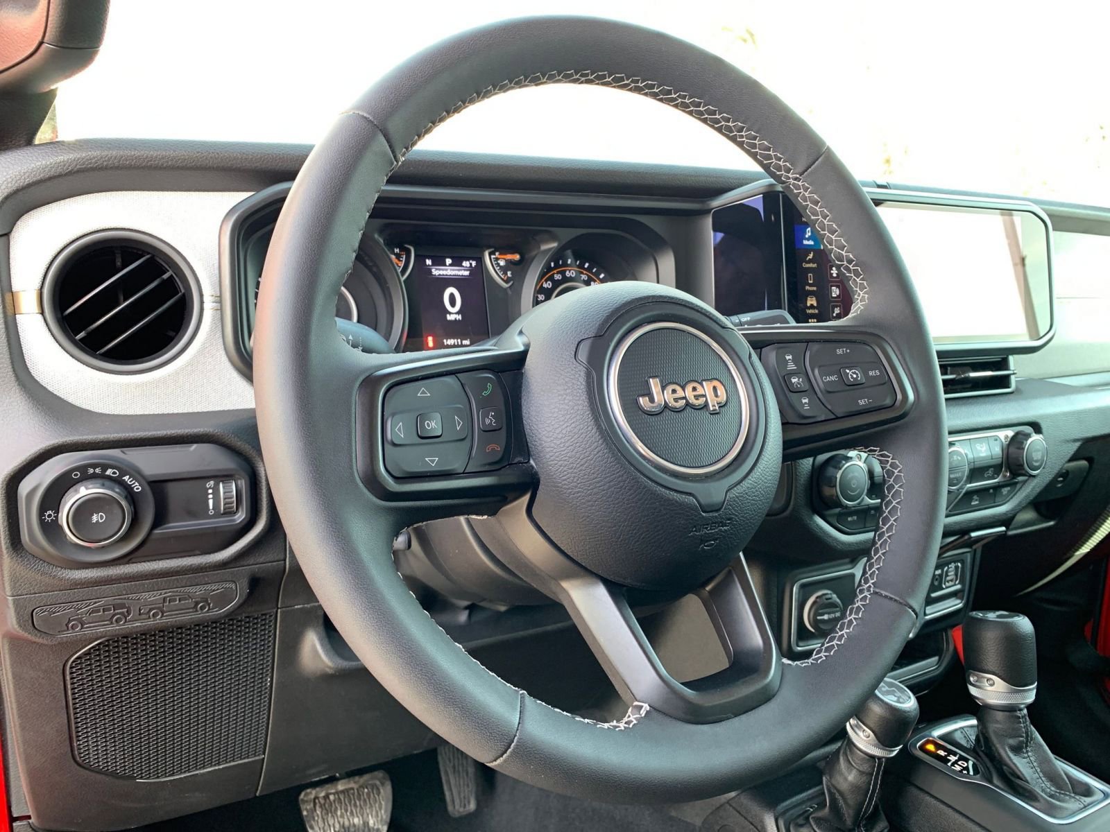 Thumbnail: 2025 Jeep Wrangler - 33