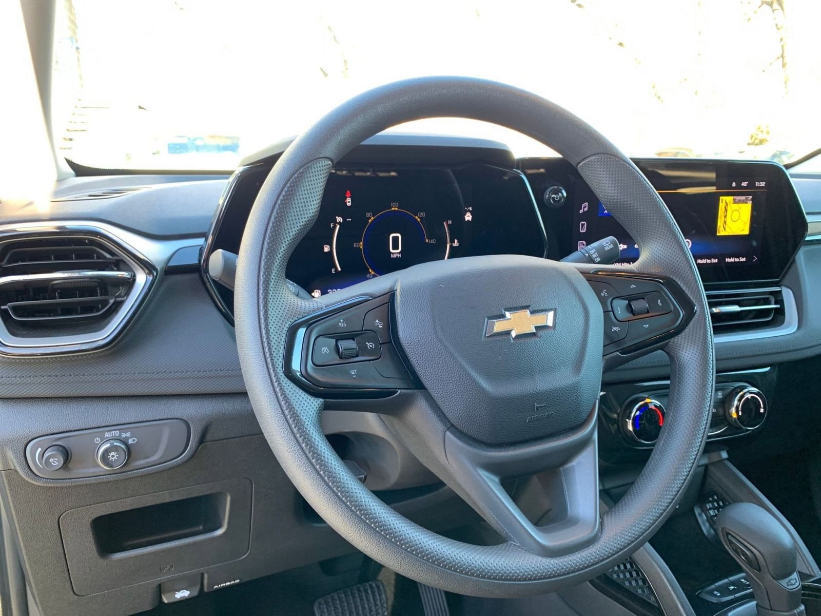 Thumbnail: 2025 Chevrolet TrailBlazer - 32