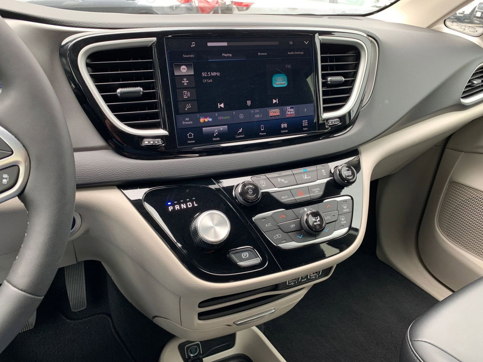 Thumbnail: 2024 Chrysler Pacifica - 18
