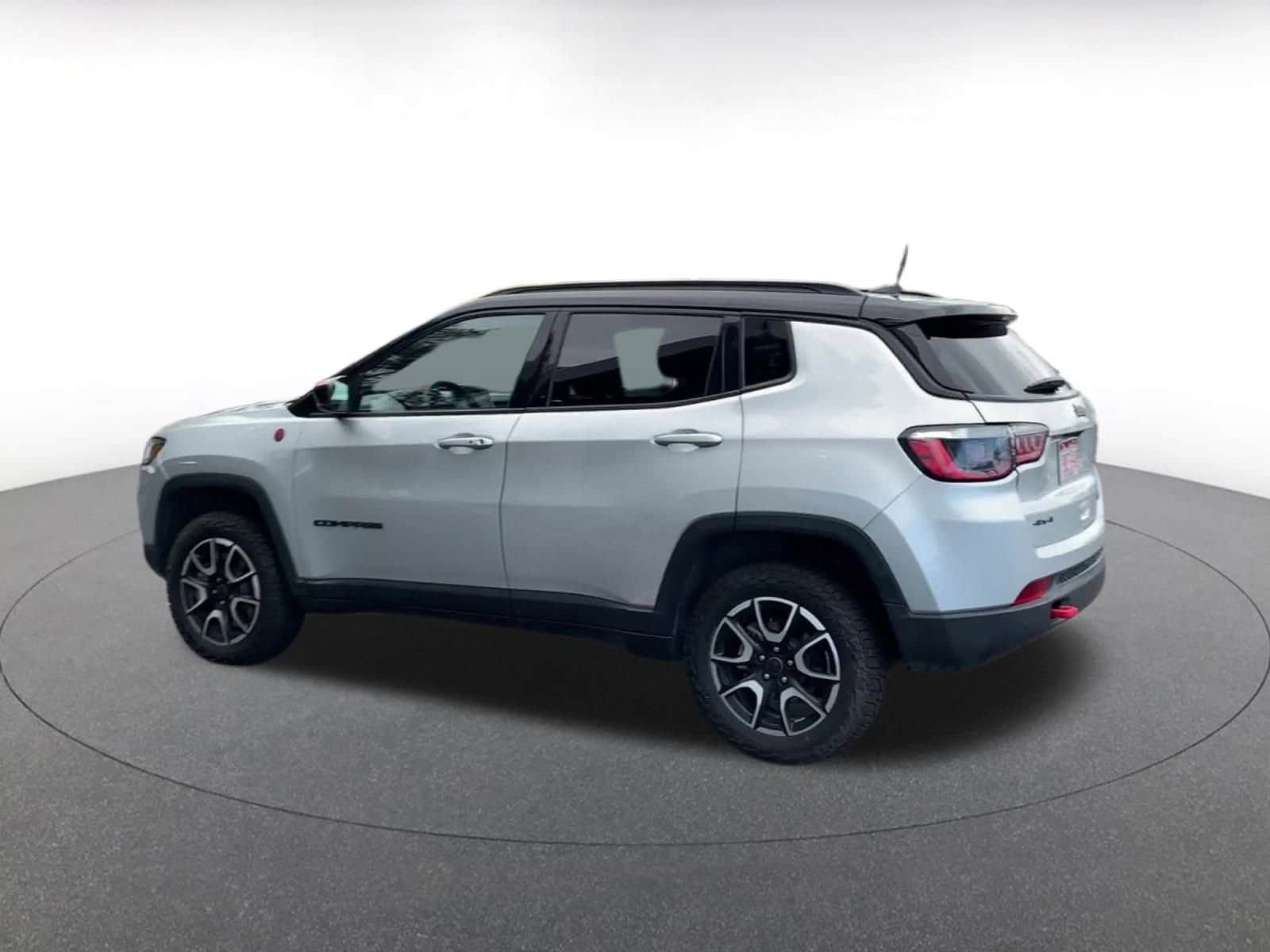Thumbnail: 2025 Jeep Compass - 10