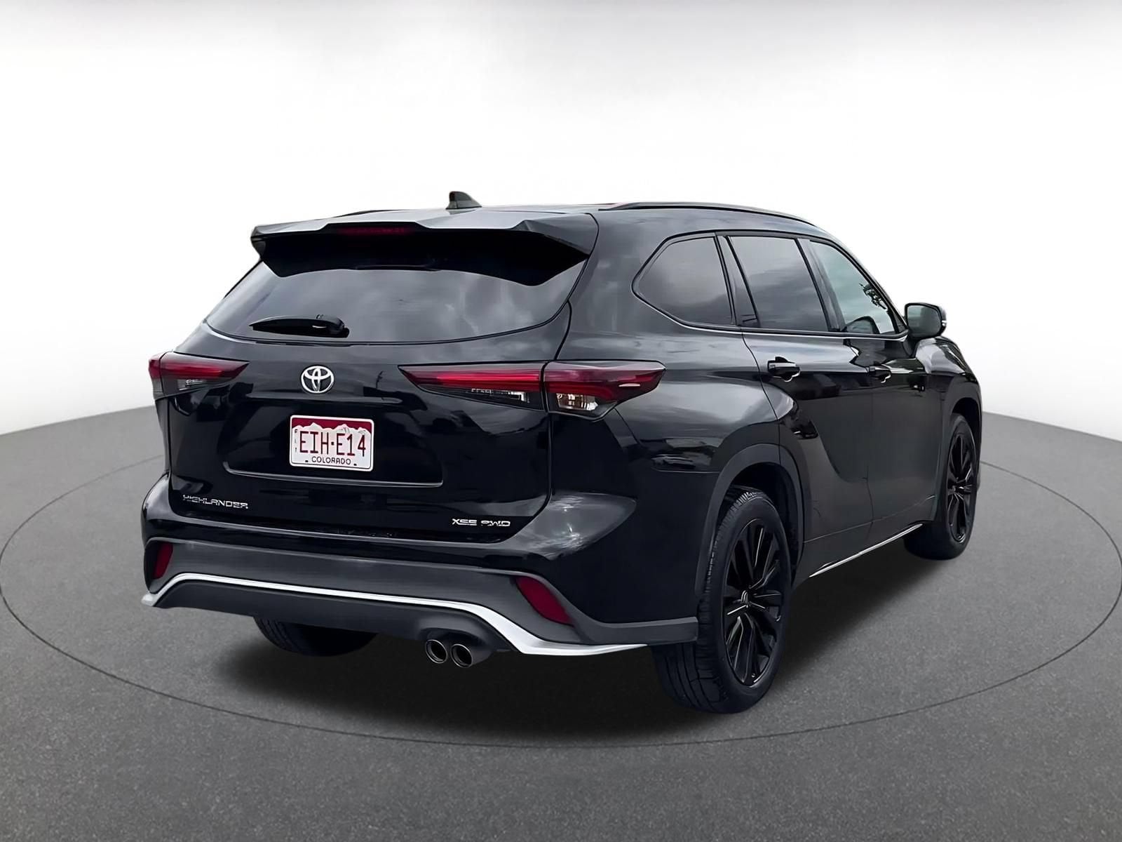 Thumbnail: 2025 Toyota Highlander - 13
