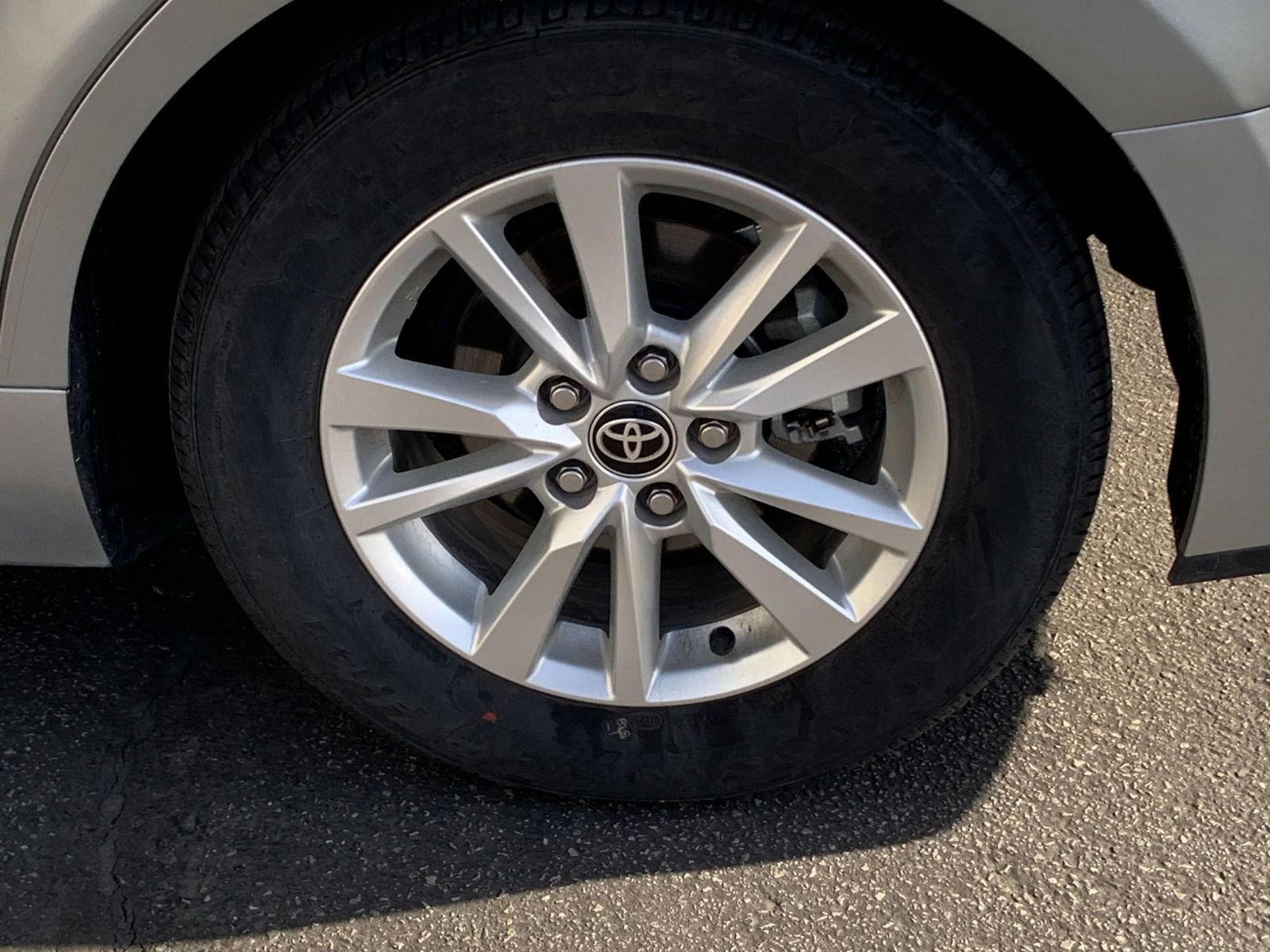 Thumbnail: 2025 Toyota Camry - 29