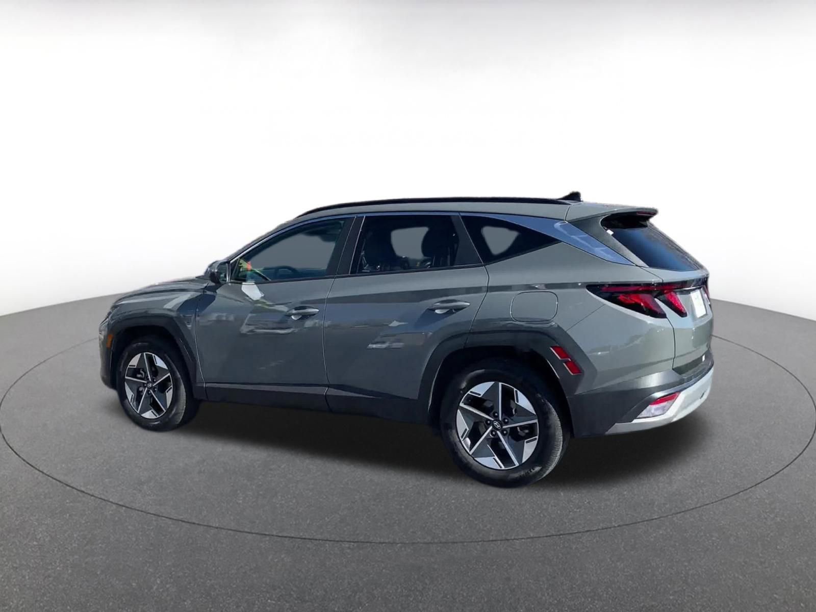 Thumbnail: 2025 Hyundai Tucson - 10