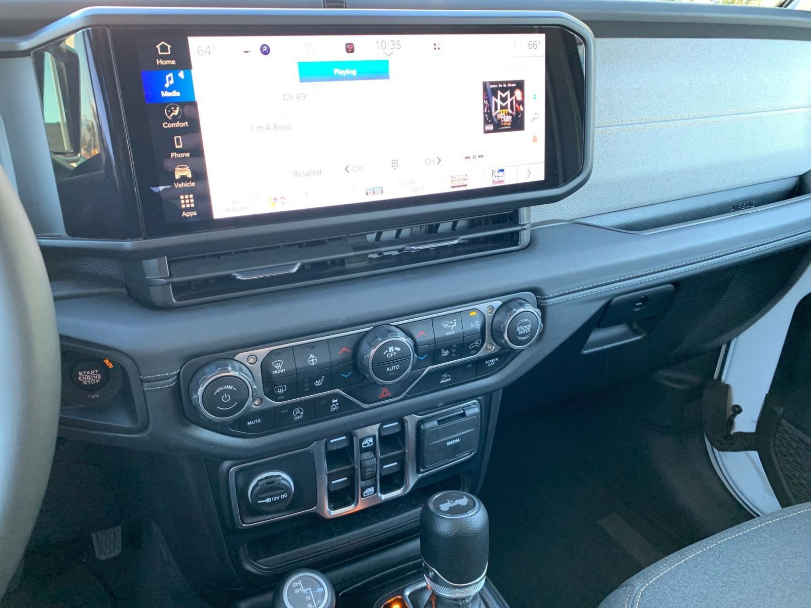 Thumbnail: 2025 Jeep Wrangler - 18