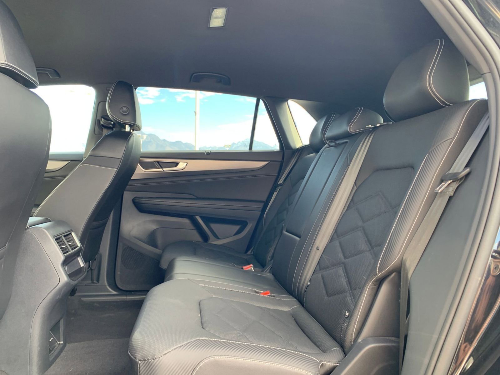 Thumbnail: 2025 Volkswagen Atlas - 25