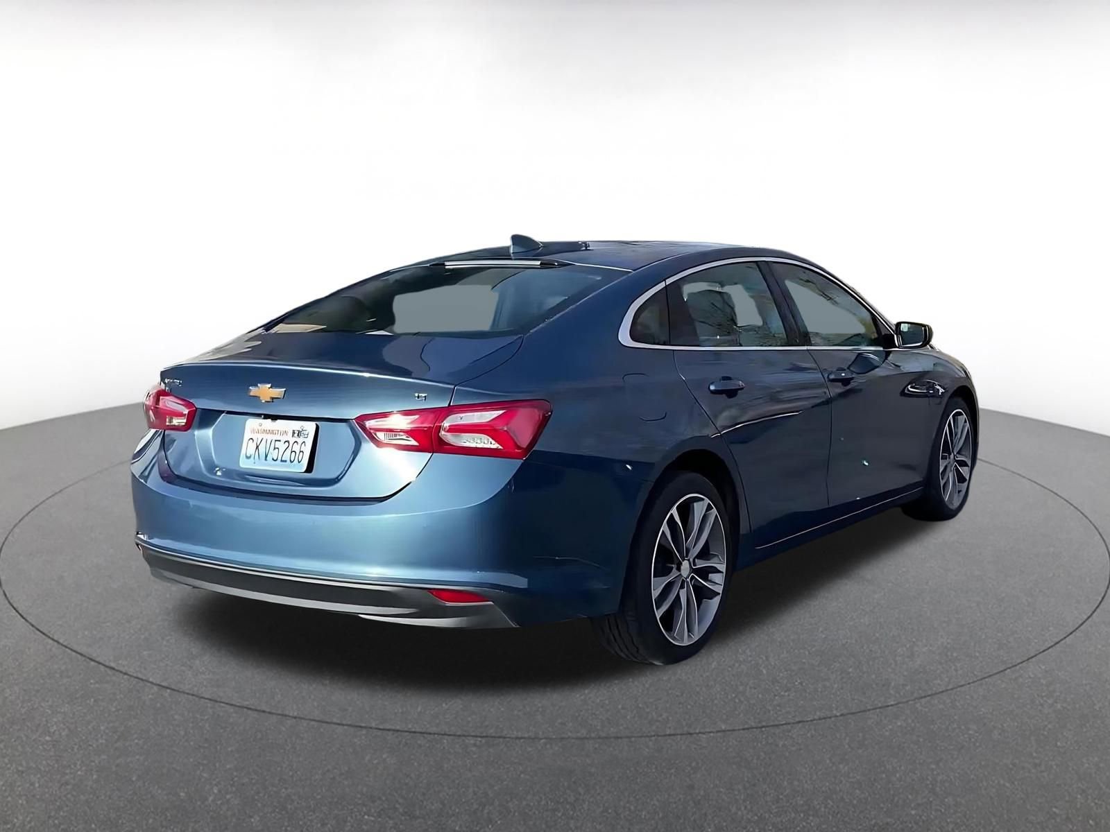 Thumbnail: 2024 Chevrolet Malibu - 14