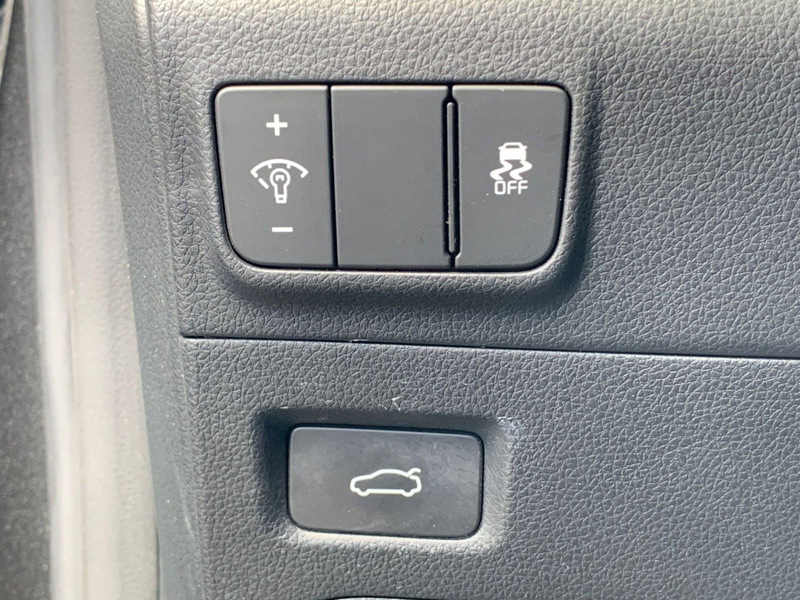 Thumbnail: 2025 Kia K5 - 22