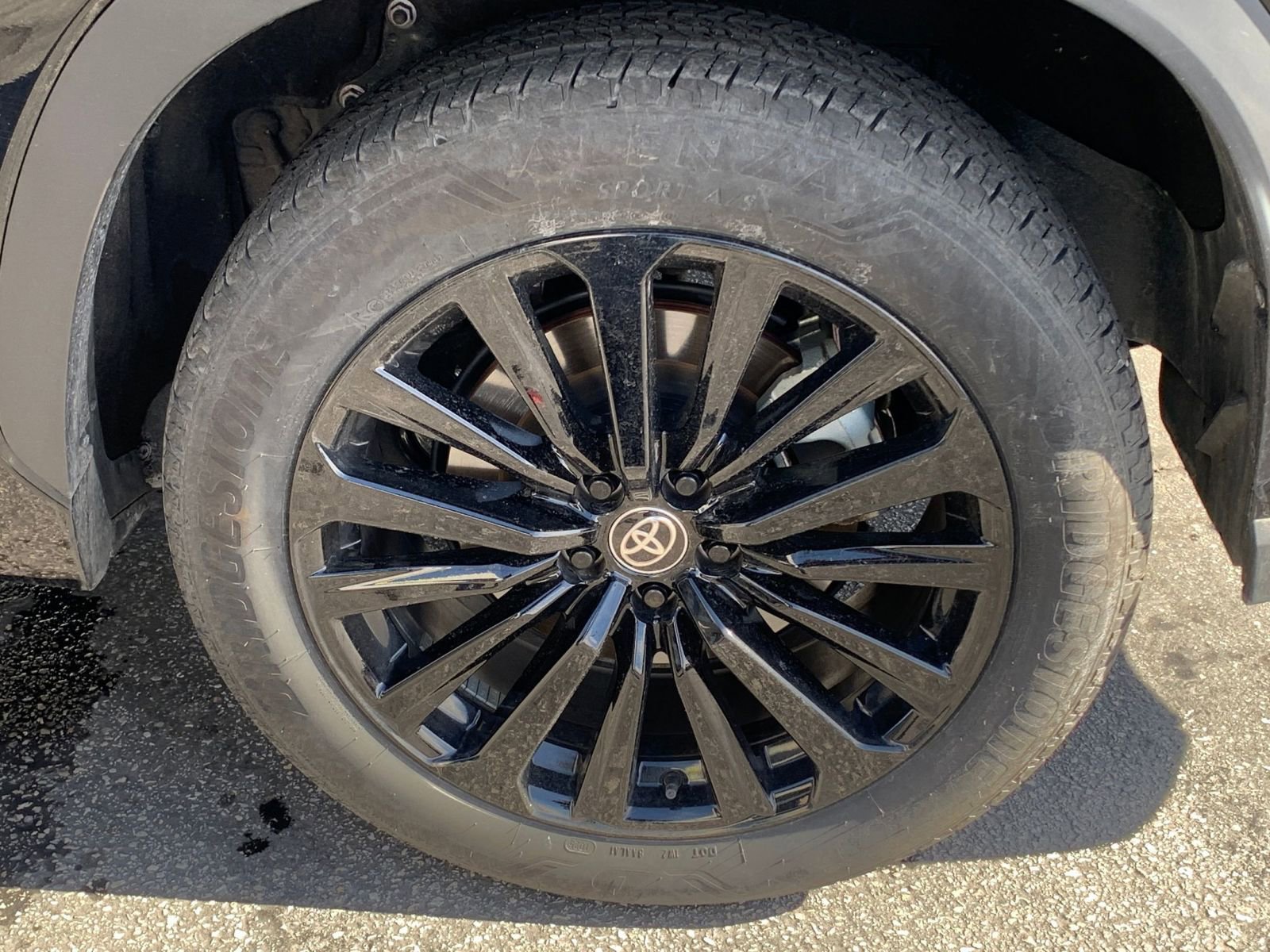 Thumbnail: 2025 Toyota Highlander - 33