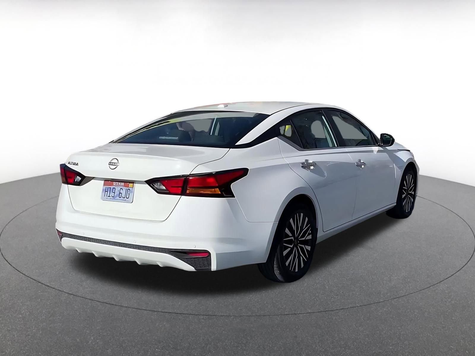 Thumbnail: 2025 Nissan Altima - 14